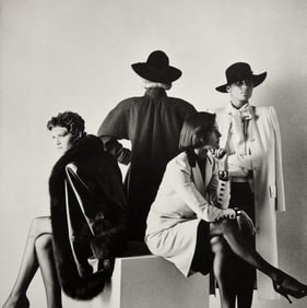 Helmut Newton, Sie Kommen, Paris, 1981
