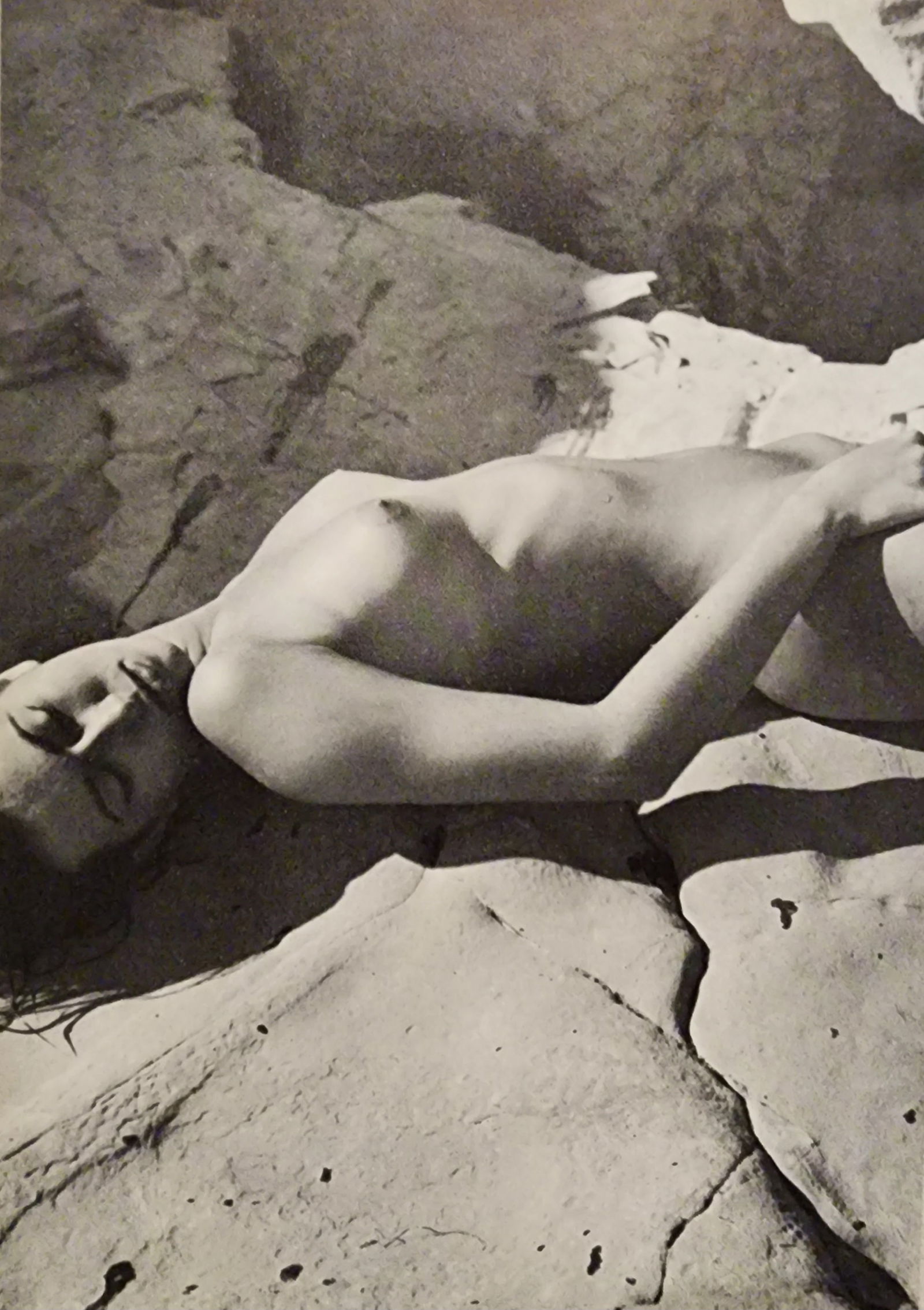Andre de Dienes , Nudes, 1973: Artist / Photographer: Andre de Dienes Title/Subject: Vintage Artistic Nudes, 1973 Condition: Extra Fine - Excellent Type Of Print: Authentic Sheet Fed Photogravure/Heliogravure. Paper: Medium weight,