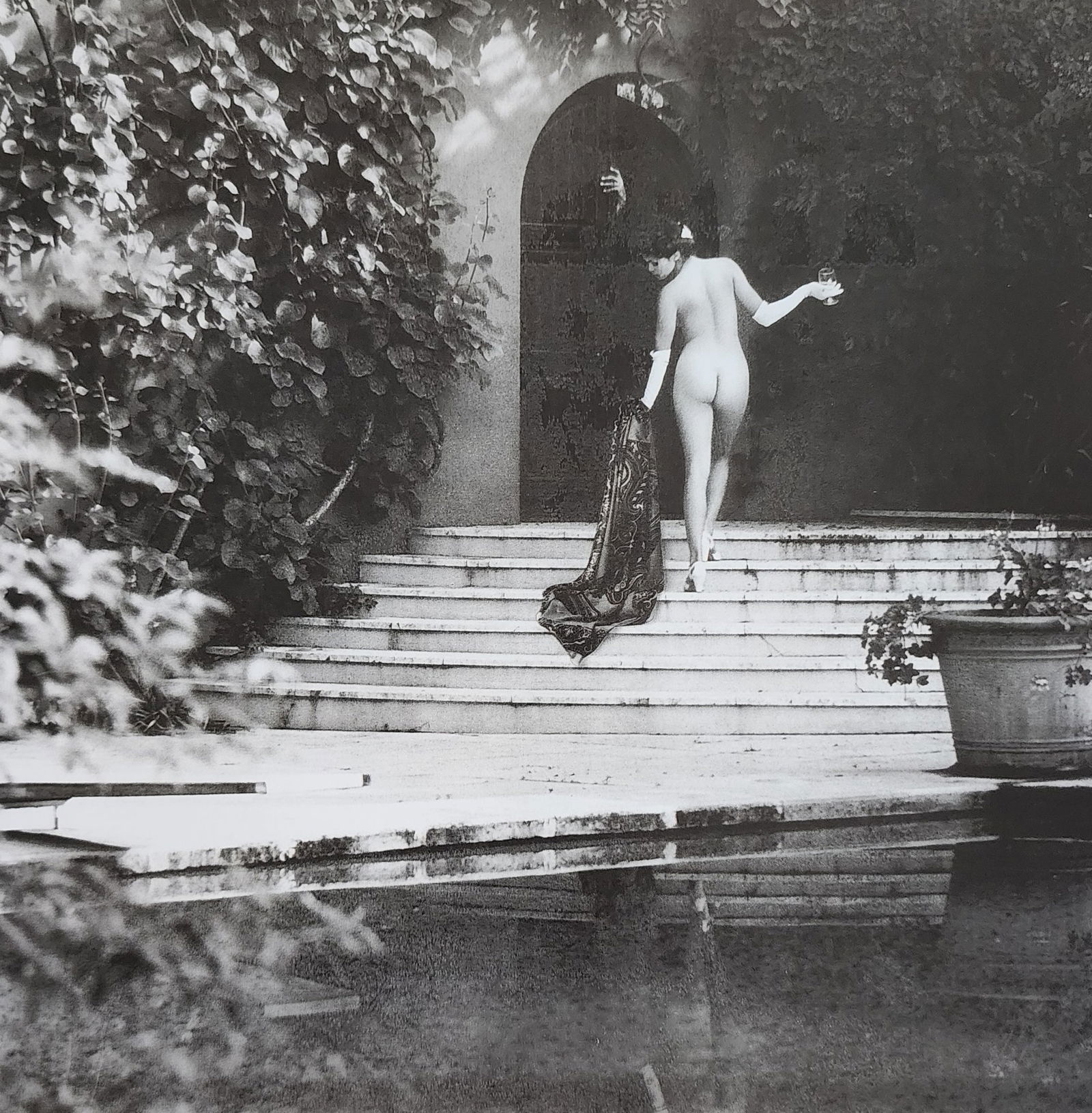 Erotique Masterpiece, 1998: Artist/Photographer: Man Ray, Marconi, Agelou, Y. Park, E. Weston, G. Riebicke, R. Koppitz, Manasse, H.P. Horst, N. Parkinson, Bill Brandt..... Title/Subject: Erotique Masterpiece Type Of Print: Authe