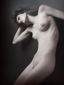 Yan McLine, Best nude contemporary, 2019