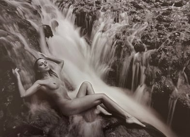 Best nude contemporary Photography, 2019