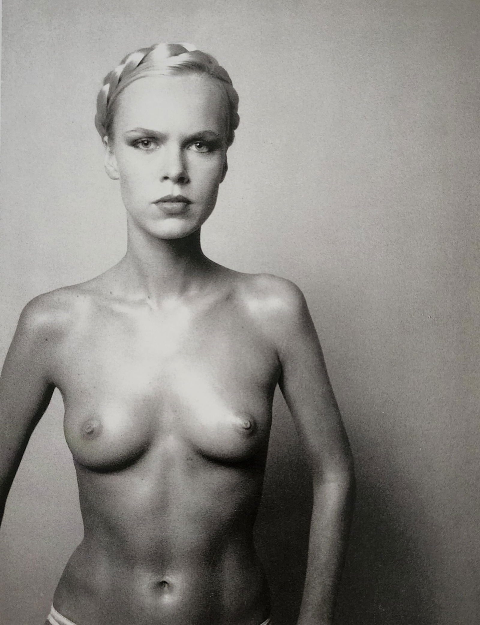 Helmut Newton 'Woman 1995': Photographer: Helmut Newton Title/Subject: Woman Date Of Negative: 1971 - 1991 Type Of Print: Authentic Sheet Fed Photogravure/Heliogravure. Date Of Print: 1995 Paper: Medium weight, satin/matte finis