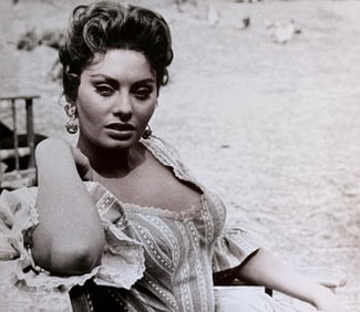 Sophia Loren, Movie Star Italian Style, 2017