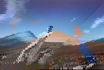 Stefan Soell 'Volcanic Girls' 2025