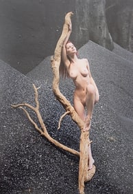 Stefan Soell 'Volcanic Girls' 2025