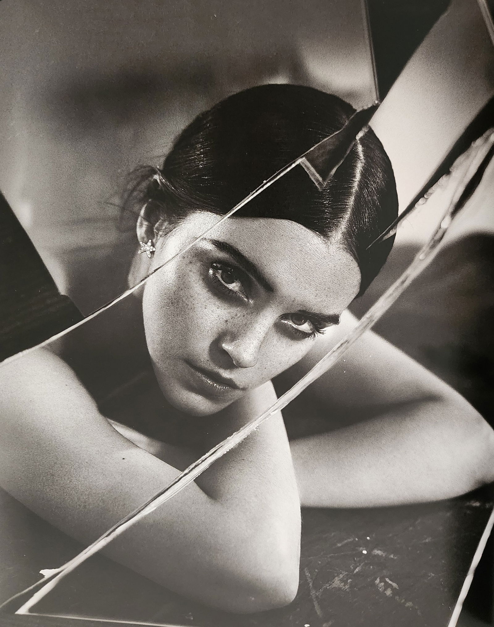 Vincent Peters 'Beautiful Woman' 2016: Photographer: Vincent Peters Title/Subject: Beautiful Woman Type Of Print: Authentic Sheet Fed Photogravure/Heliogravure. Date Of Print: 2016 Paper: Medium weight, satin/matte finish. Print Origin: It