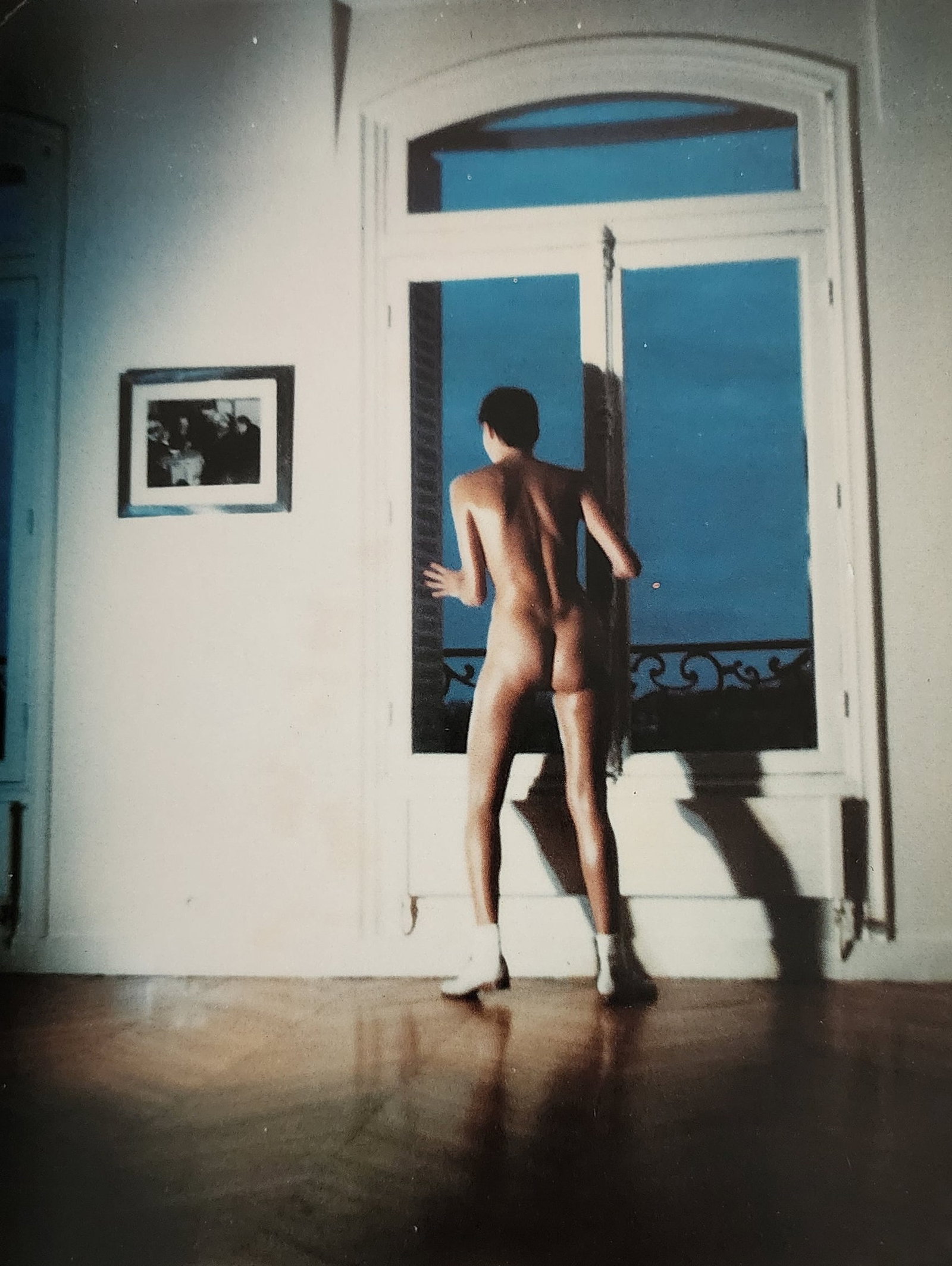 Helmut Newton Pola Woman 1995: Photographer: Helmut Newton Title/Subject: Woman Date Of Negative: 1971 - 1991 Type Of Print: Authentic Sheet Fed Photogravure/Heliogravure. Date Of Print: 1995 Paper: Medium weight, satin/matte finis