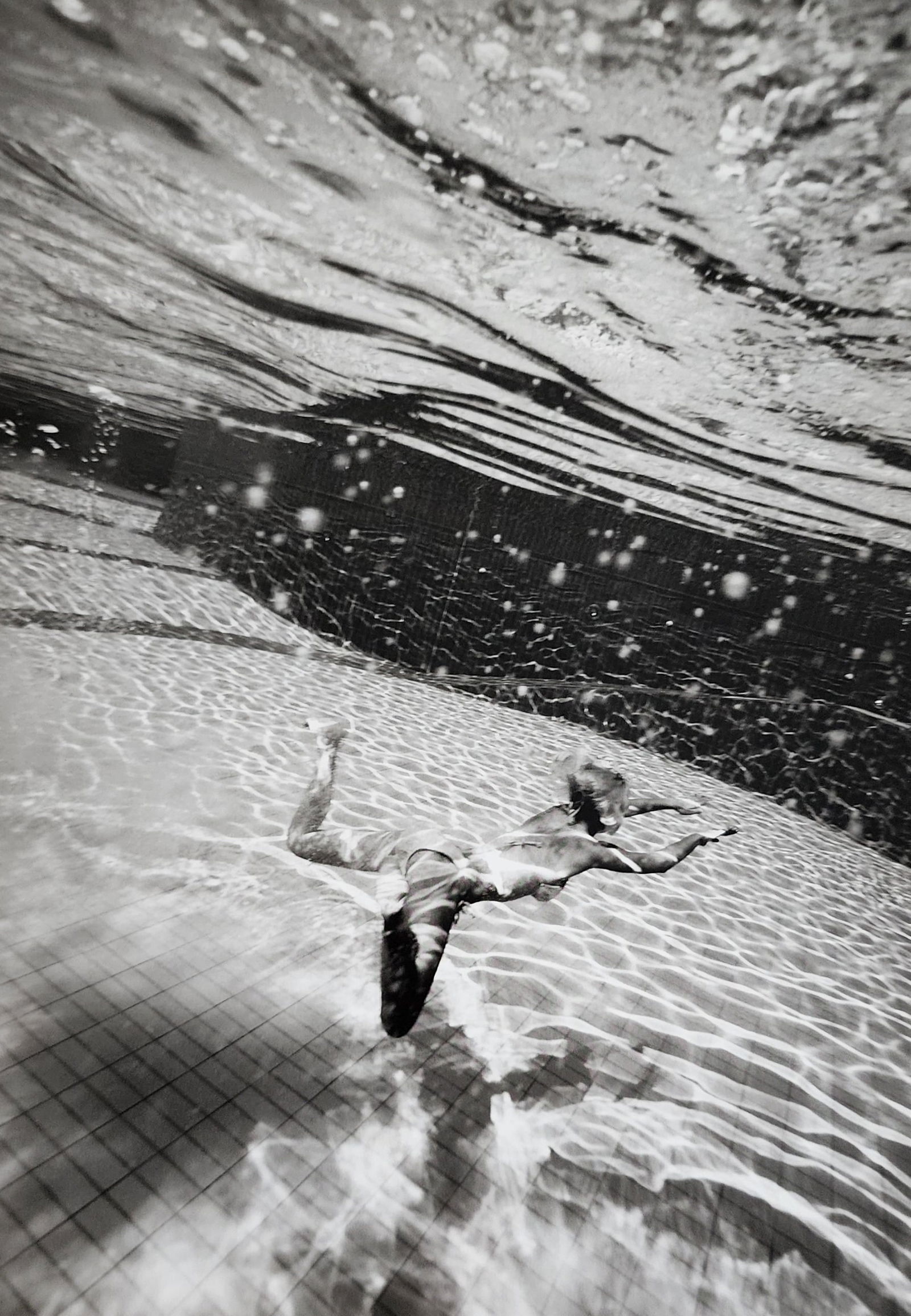 Russell James, Stunning, 2009 (1 of 1)