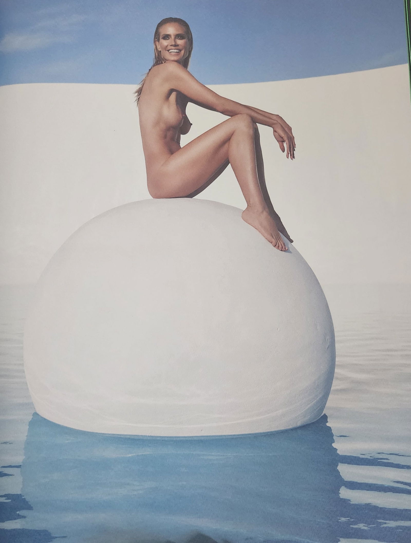 Heidi Klum 22x18 Inches by Rankin, 2017: Artist/Photographer: Rankin Title/Subject: Heidi Klum Type Of Print: Authentic Sheet Fed Photogravure/Heliogravure. Date Of Print: 2017 Paper: Medium weight, satin/matte finish. Print Origin: Italy Ap