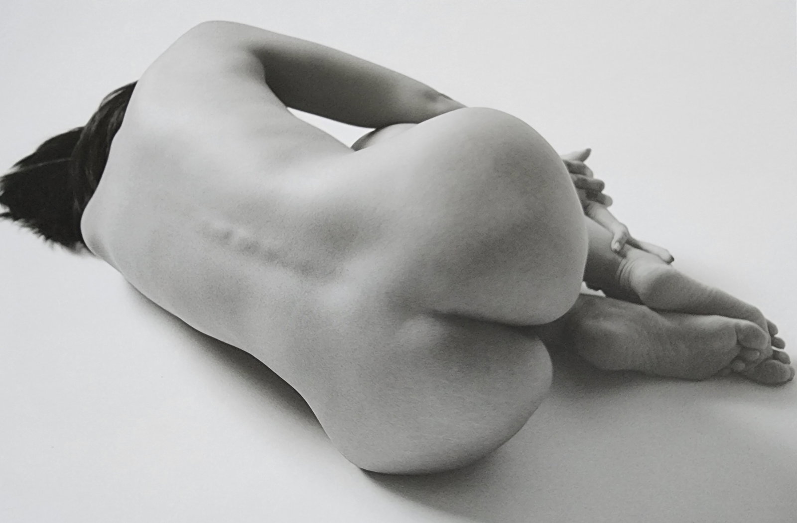 Akira Hasegawa, Visual nude pose - 2018: Artist/Photographer: Akira Hasegawa Title/Subject: Visual nude pose Type Of Print: Authentic Sheet Fed Photogravure/Heliogravure. Date Of Print: 2018 Paper: Medium weight, satin/matte finish. Print Or