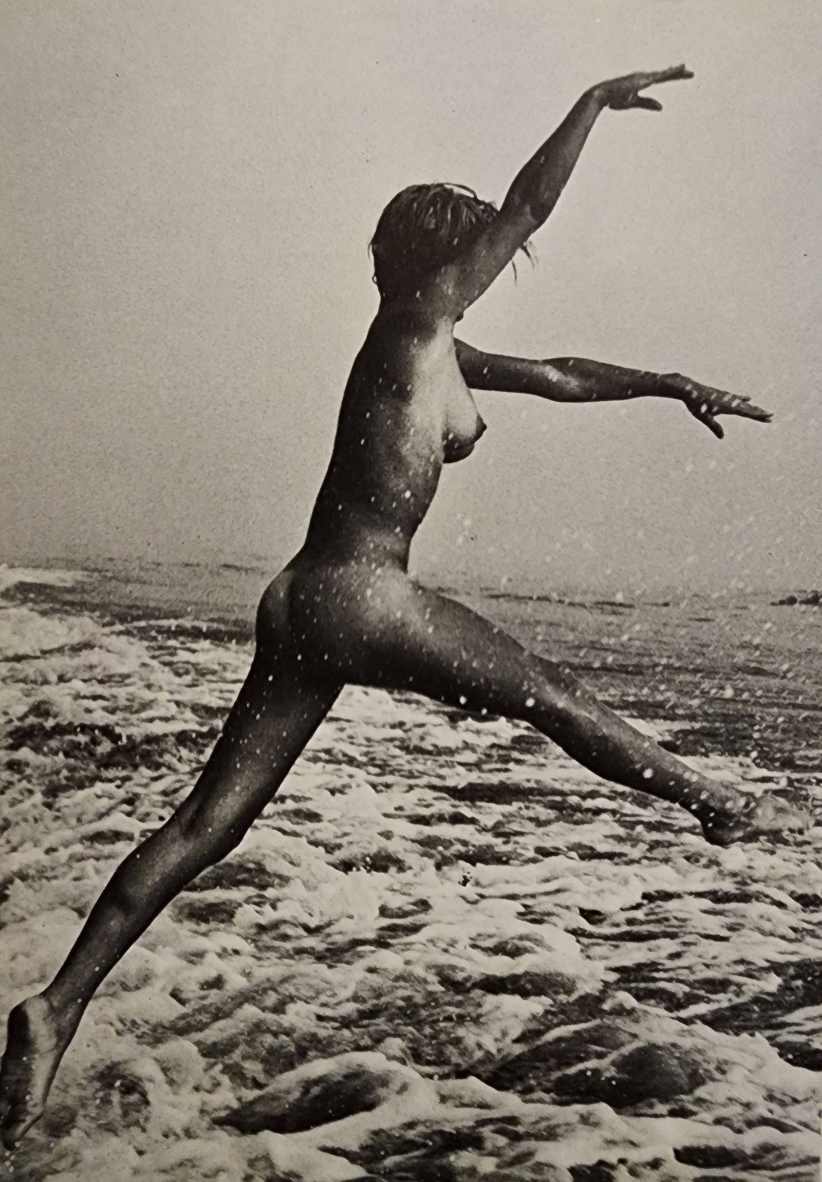 Andre de Dienes, Vintage Nudes, 1961: Artist/Photographer: Type Of Print: Authentic Sheet Fed Photogravure/Heliogravure. Date Of Print: Paper: Medium weight, satin/matte finish. Approximate Image Size: 8x5.5 inches Matted Size: 14x11 Inch