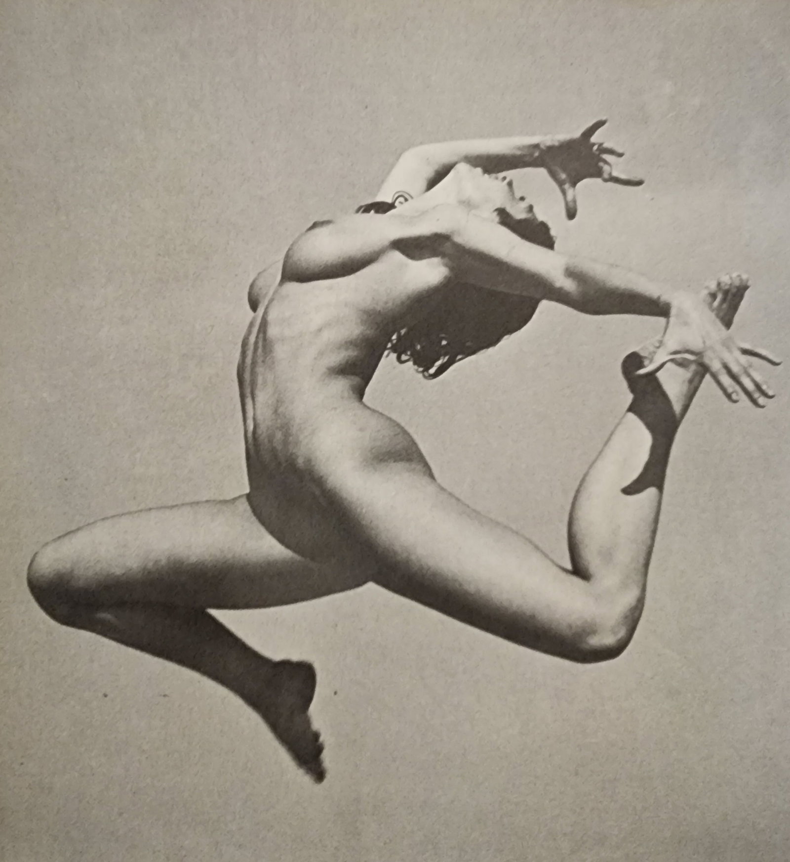 Andre de Dienes, Vintage Nudes, 1961: Artist/Photographer: Type Of Print: Authentic Sheet Fed Photogravure/Heliogravure. Date Of Print: Paper: Medium weight, satin/matte finish. Approximate Image Size: 8x5.5 inches Matted Size: 14x11 Inch