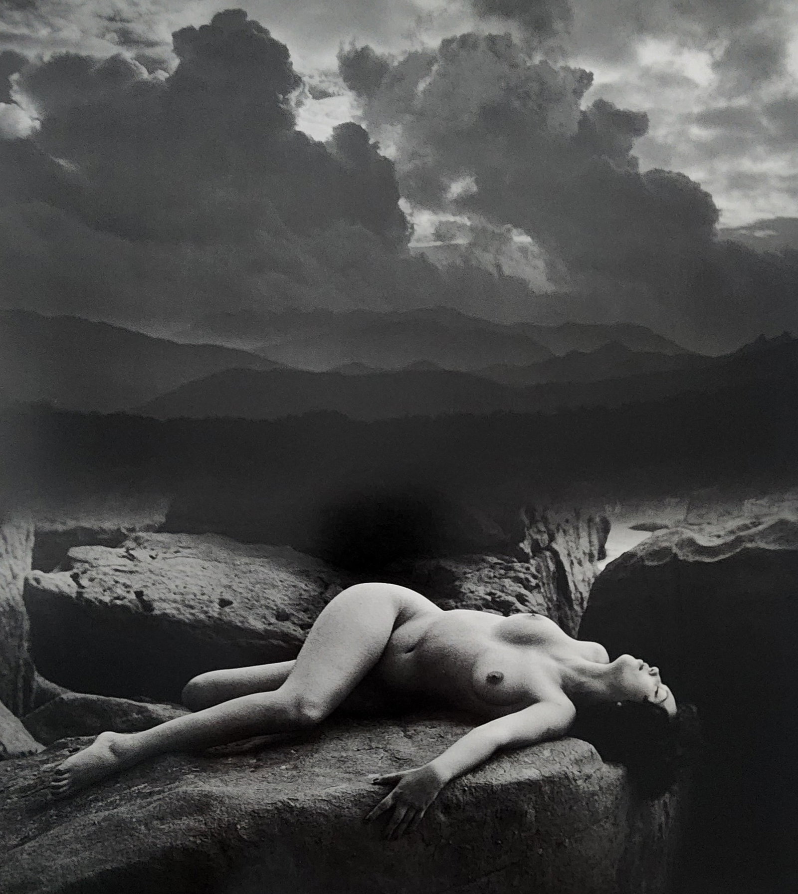 Andre de Dienes - Nude Studies 2005: Artist/Photographer: Andre de Dienes Title/Subject: Nude Studies Type Of Print: Authentic Sheet Fed Photogravure/Heliogravure. Date Of Print: 2005 Paper: Medium weight, satin/matte finish. Print Origi