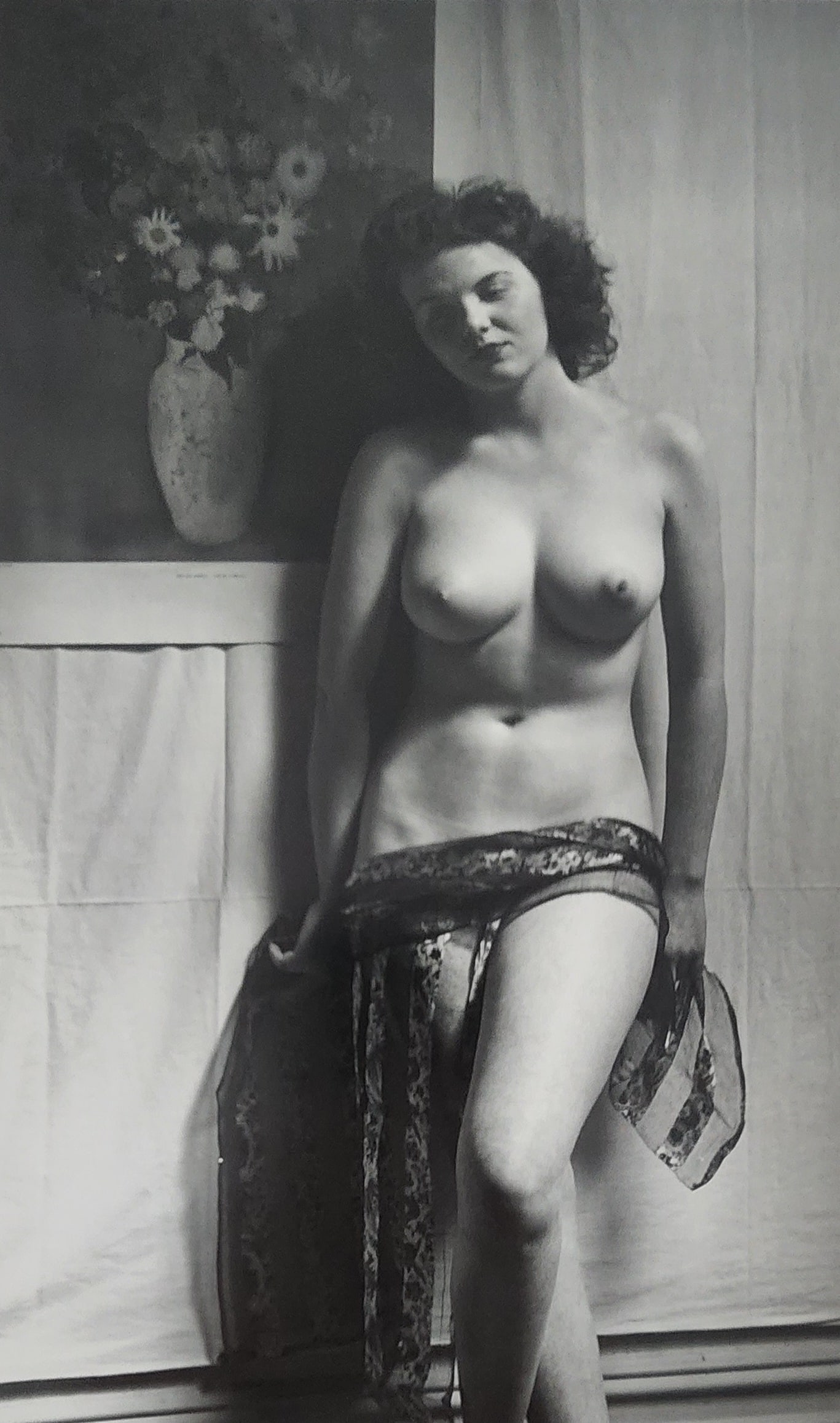 Andre de Dienes - Nude Studies 2005: Artist/Photographer: Andre de Dienes Title/Subject: Nude Studies Type Of Print: Authentic Sheet Fed Photogravure/Heliogravure. Date Of Print: 2005 Paper: Medium weight, satin/matte finish. Print Origi