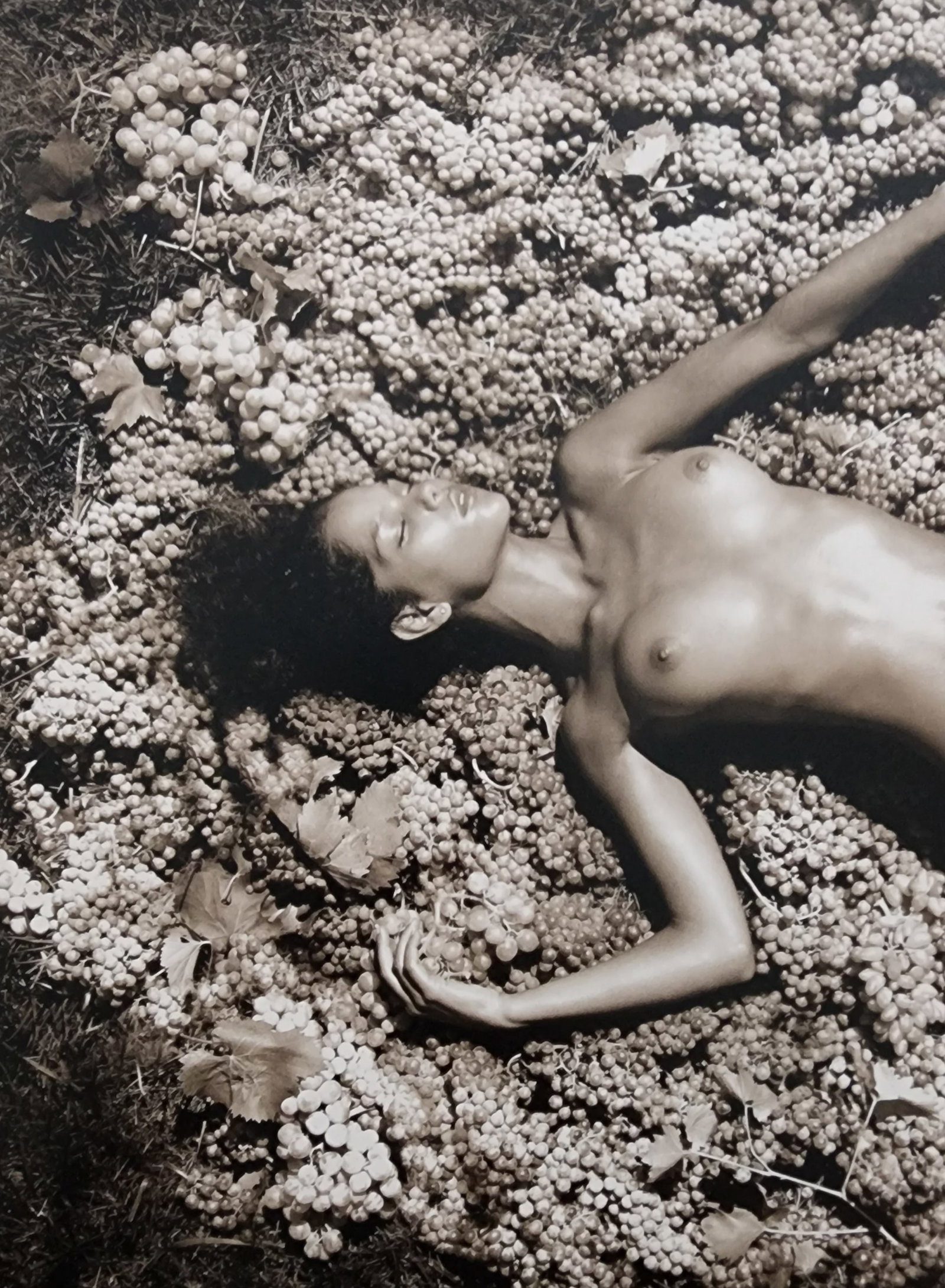Petter Hegre 'Tuscany Nudes' (2009): Photographer: Petter Hegre Title/Subject: Tuscany Nudes Type Of Print: Authentic Sheet Fed Photogravure/Heliogravure. Date Of Print: 2009 Paper: Medium weight, satin/matte finish. Print Origin: Italy 