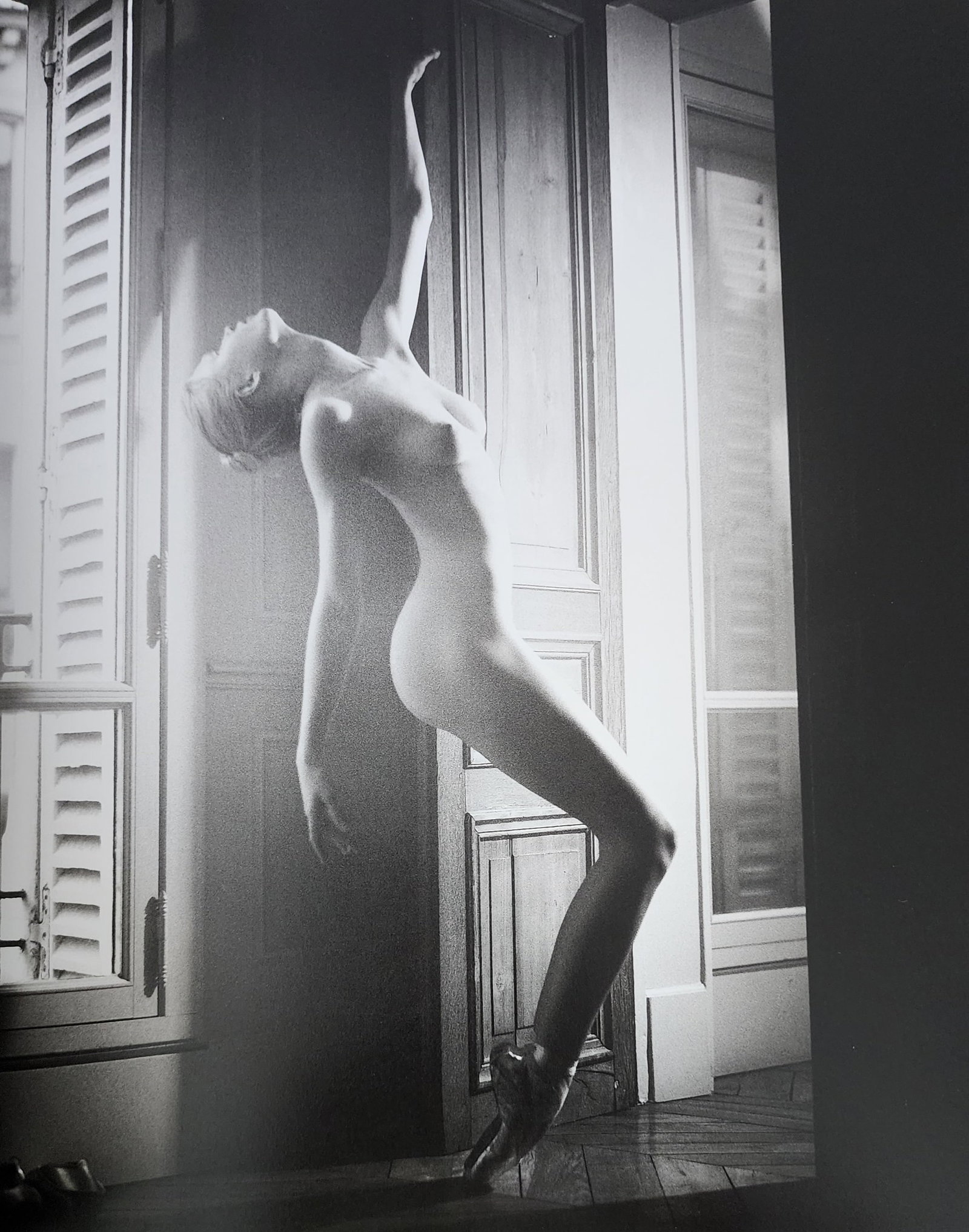 Vincent Peters 'Beautiful Woman' 2016: Photographer: Vincent Peters Title/Subject: Beautiful Woman Type Of Print: Authentic Sheet Fed Photogravure/Heliogravure. Date Of Print: 2016 Paper: Medium weight, satin/matte finish. Print Origin: It