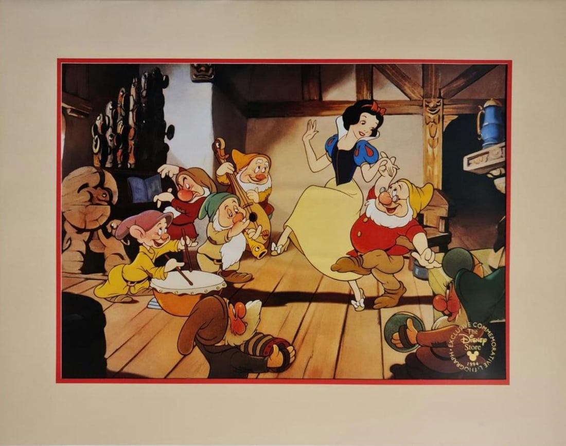 Disney's, Snow White And The Seven Drawfs Commemorative Lithograph: Subject: Snow White and The Seven Drawfs Type: Lithograph Year: 1994 Size: 16" x 12" Country of Origin: USA Condition: Excellent