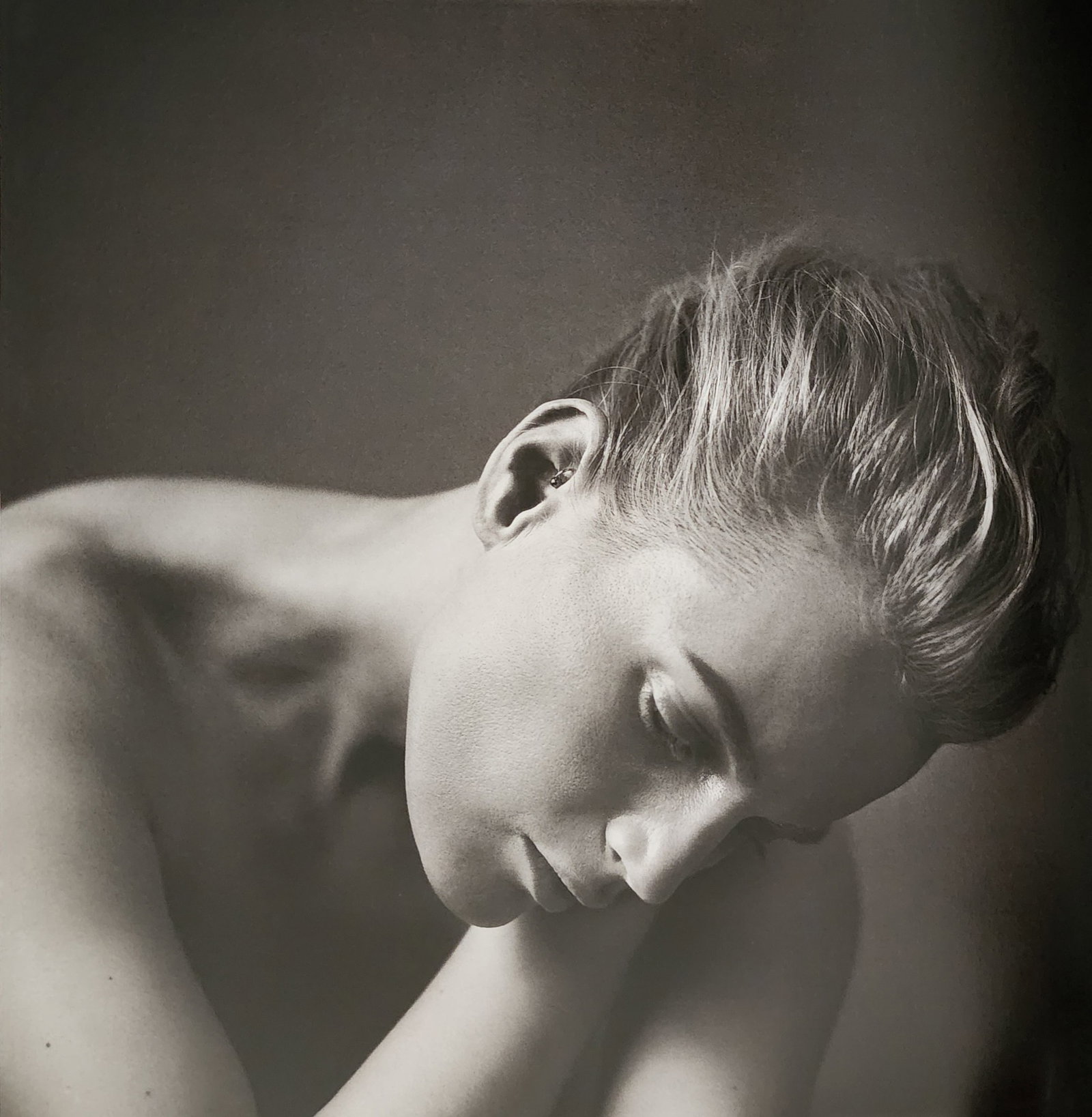 Vincent Peters 'Beautiful Woman' 2016: Photographer: Vincent Peters Title/Subject: Beautiful Woman Type Of Print: Authentic Sheet Fed Photogravure/Heliogravure. Date Of Print: 2016 Paper: Medium weight, satin/matte finish. Print Origin: It