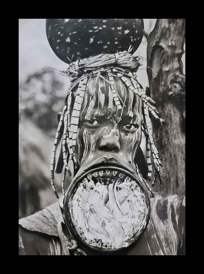 Sebastiao Salgado, native wearing lip plate, Ehtiopia, 2008 (1 of 1)