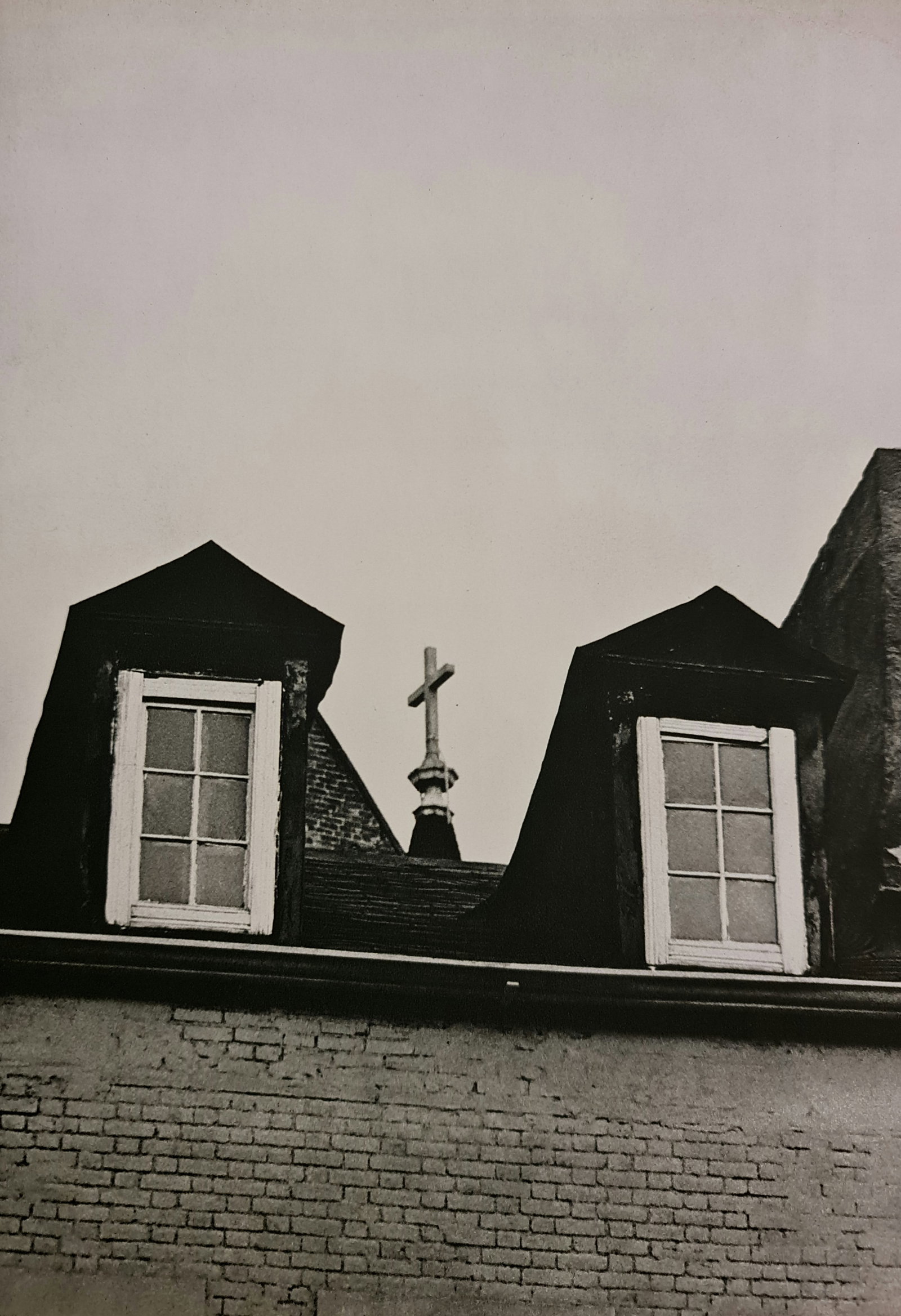 Andre Kertesz, Holy home, New York, 1966: Photographer: Andre Kertesz born Andor Kert?sz, was a Hungarian-born photographer known for his groundbreaking contributions to photographic composition and the photo essay. Subject: Holy home, New Yo