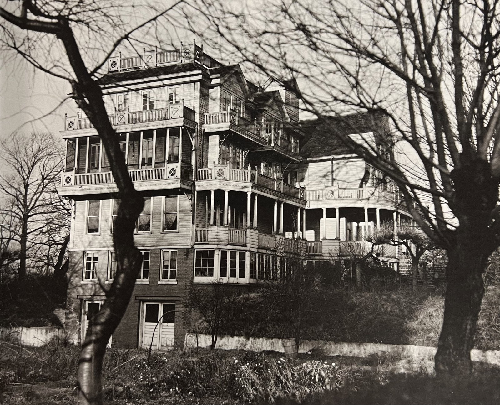 Berenice Abbott, Hope Avenue, No. 139, 1930s (1 of 1)