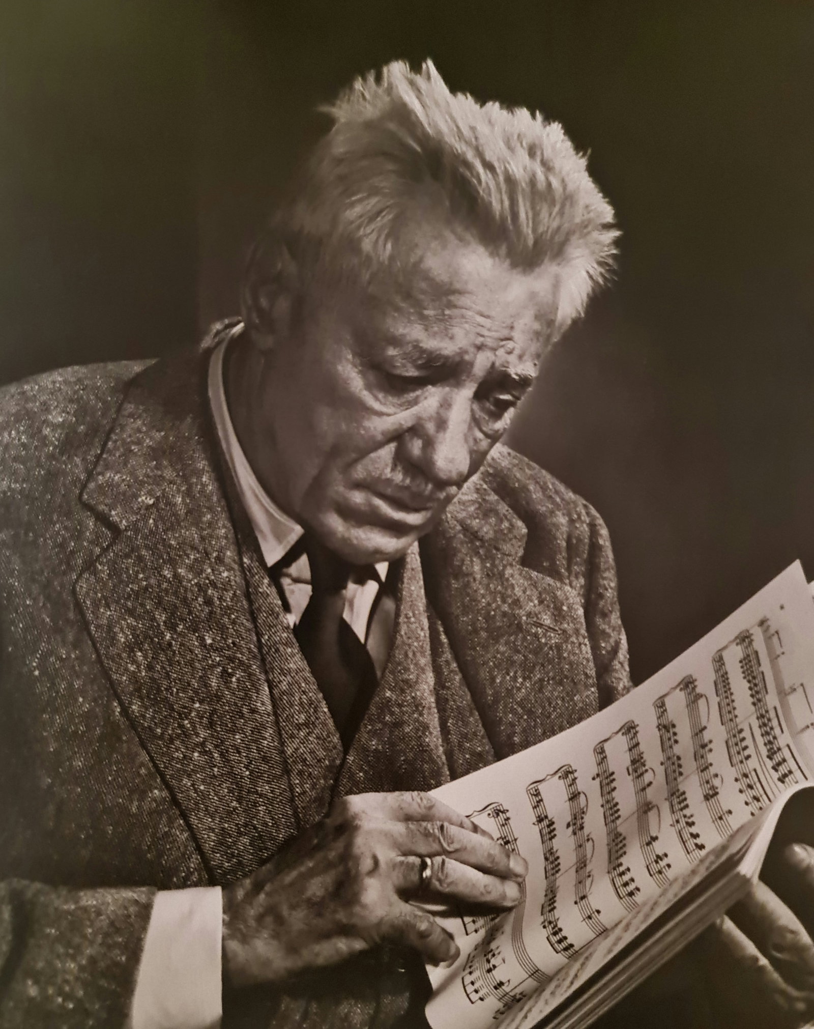 Yousef Karsh, Fritz Kreisler, 1955: Photographer: Yousuf Karsh(1908-2002) was an Armenian-Canadian portrait photographer, considered one of the greatest portrait photographers of the 20th century. His recognizable portraits include icon