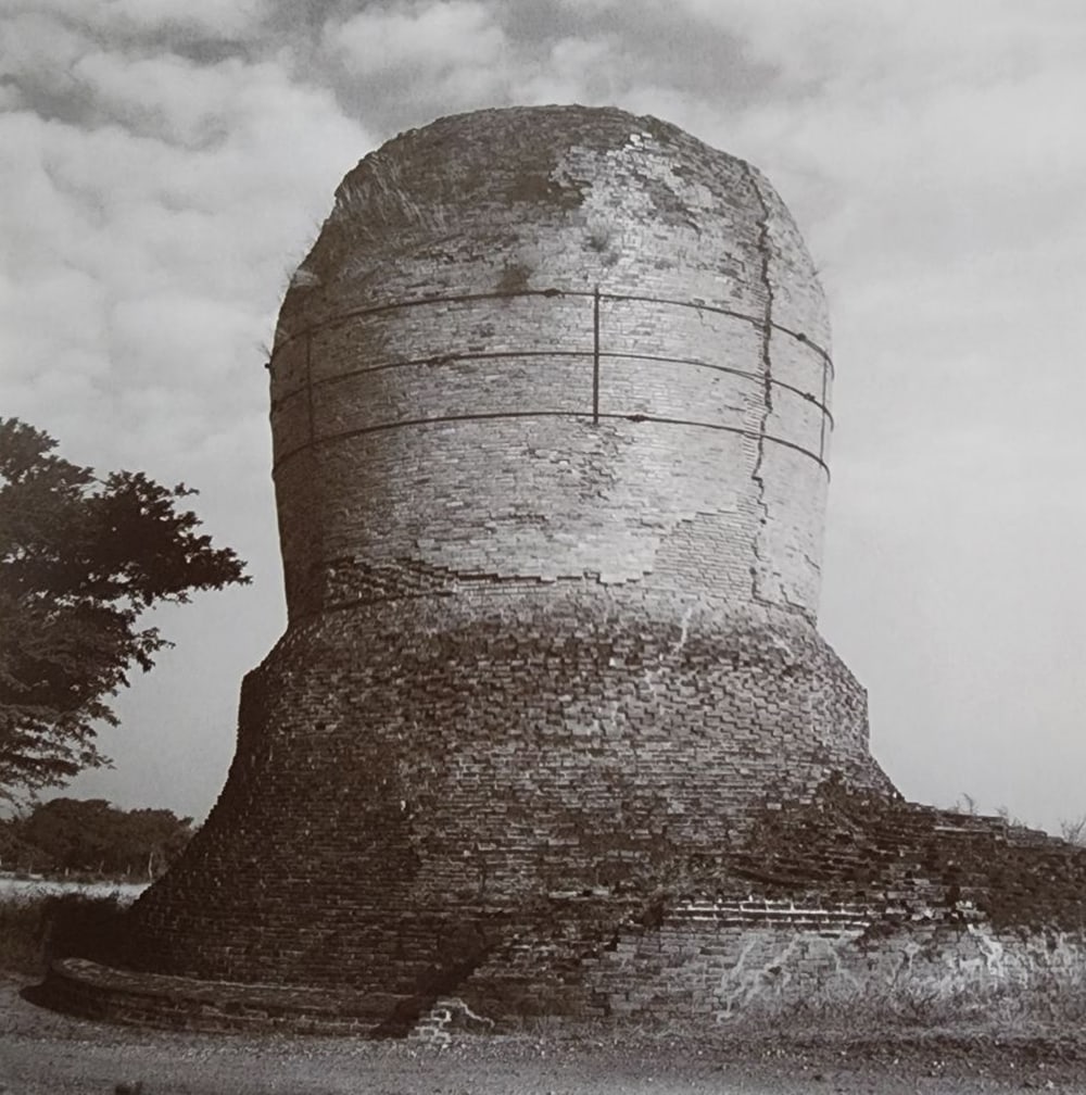 Lynn Davis, Pagoda, Pagan, Burma, 1993 - Limited edition of 50: Photographer: Lynn Davis Title: Pagoda, Pagan, Burma Date Of Negative: 1993 Type Of Print: Sheet Fed Photogravure/Offset lithograph Date Of Print: 1999 Edition: From the rare edition of 50, signed and