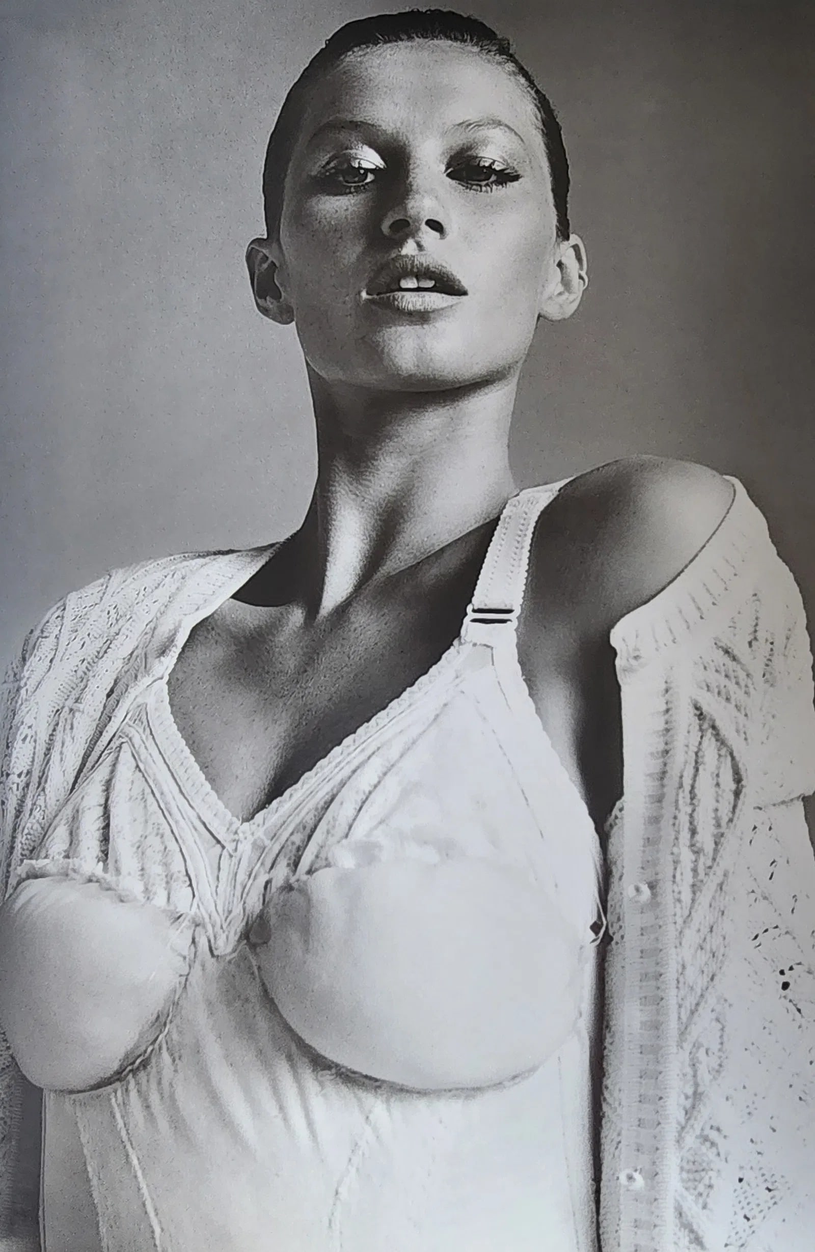Gisele Bundchen, 2023: Title/Subject: Gisele Bundchen Type Of Print: Authentic Sheet Fed Photogravure/Offset print Date Of Print: 2023 Paper: Medium weight, satin/matte finish Approximate Image Size: 13 x 9 inches Matted Si