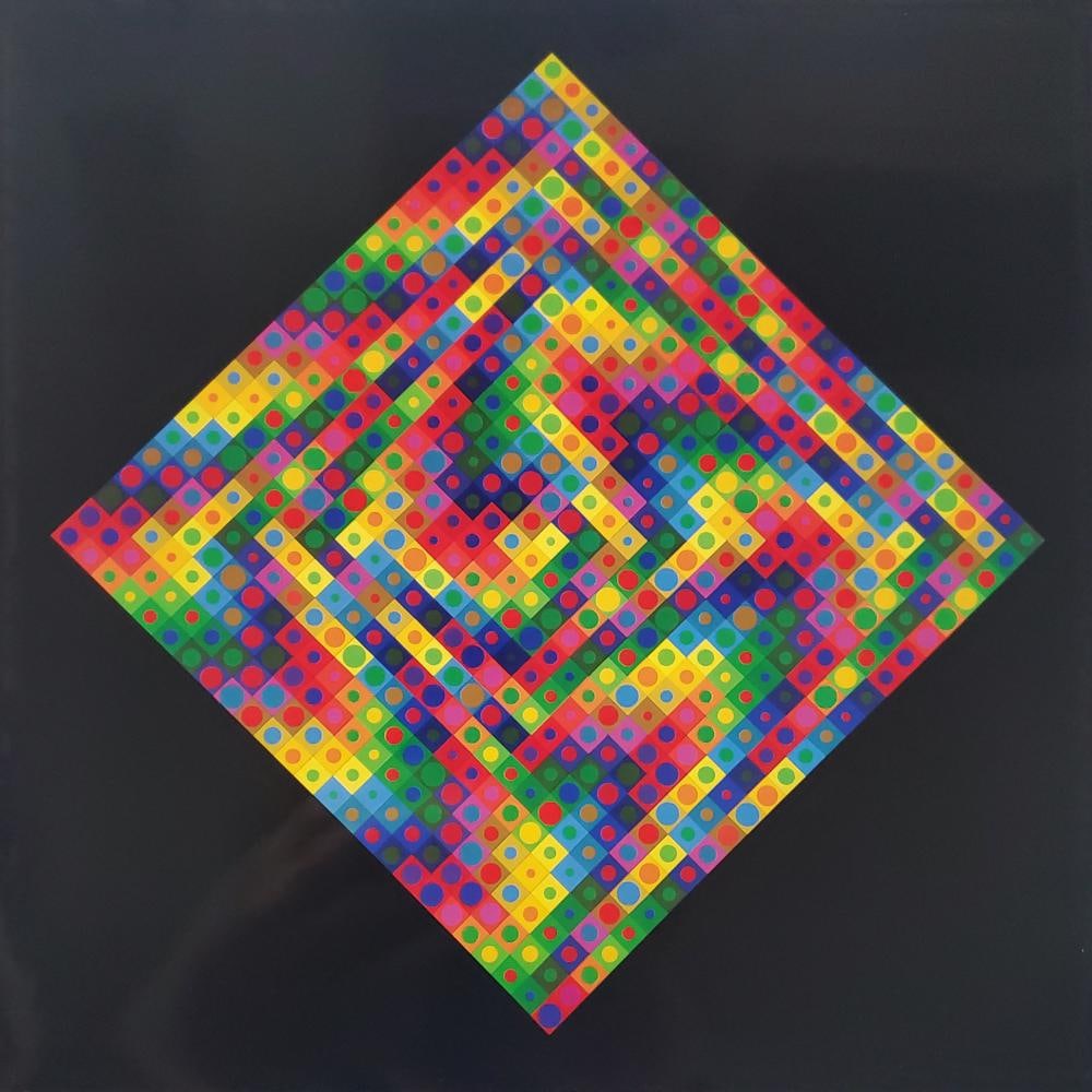 Victor Vasarely, 'Majus', Framed Monograph, 1967: Description: Title: MAJUS Type: Monograph on paper Not Signed or numbered, as published Published by Editions Du Griffon Neuchatel in 1971, and printed in Switzerland. Size 10.5 x 10.5" Framed Approx: