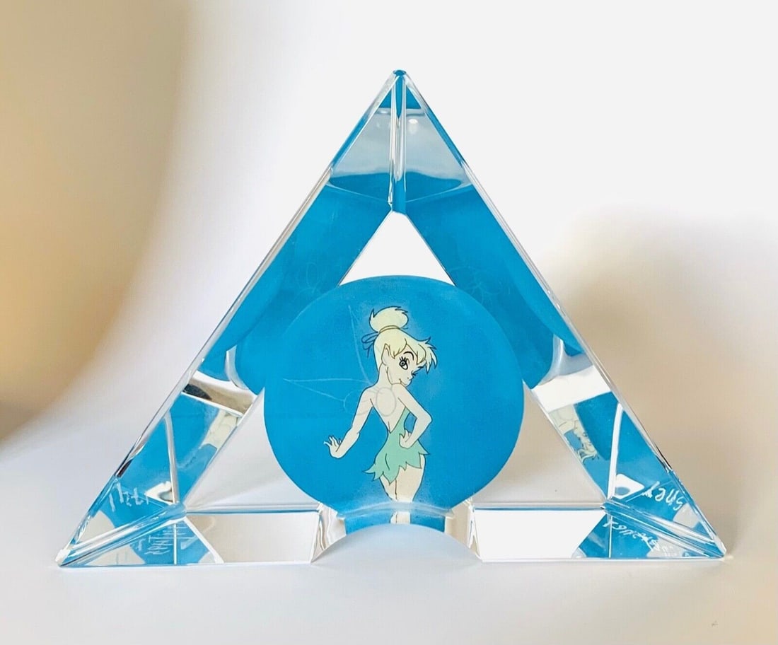 Disney Tinker Bell Fine Art Glass Flirtatious Fairy Trevor Carlton Ltd Edition: This is a Disney Tinker Bell "Flirtatious Fairy" by Trevor Carlton Fine Art Glass Statue With Original Presentation Lined Box. This limited edition sculpture is in mint condition. Comes with a certifi