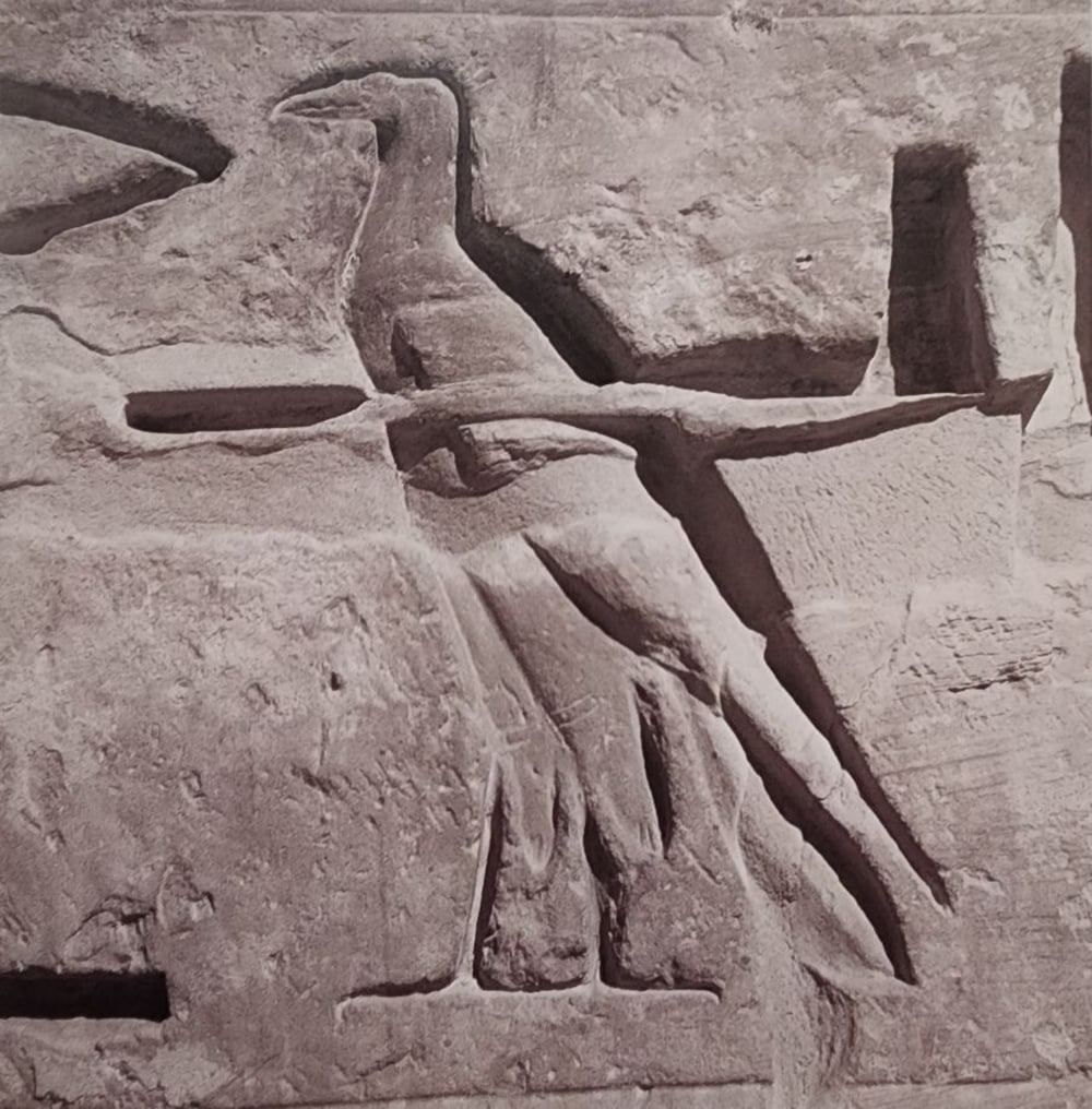 Lynn Davis, Hieroglyph, Egypt, 1989 - Limited edition of 50: Photographer: Lynn Davis Title: Hieroglyph, Egypt Date Of Negative: 1989 Type Of Print: Sheet Fed Photogravure/Offset lithograph Date Of Print: 1999 Edition: From the rare edition of 50, signed and nu