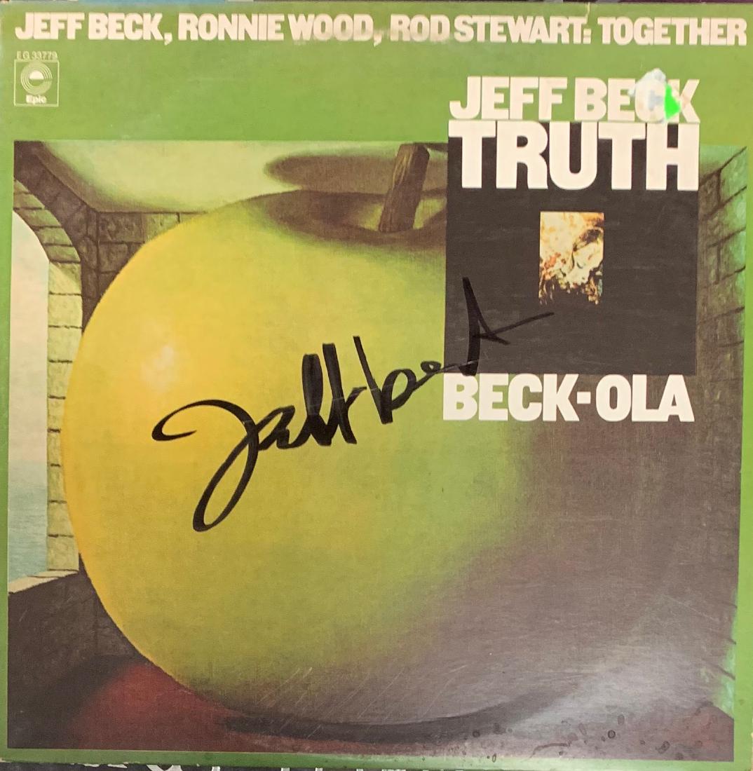 Jeff Beck Autographed Album: Legendary guitar player Jeff Beck! Signed album