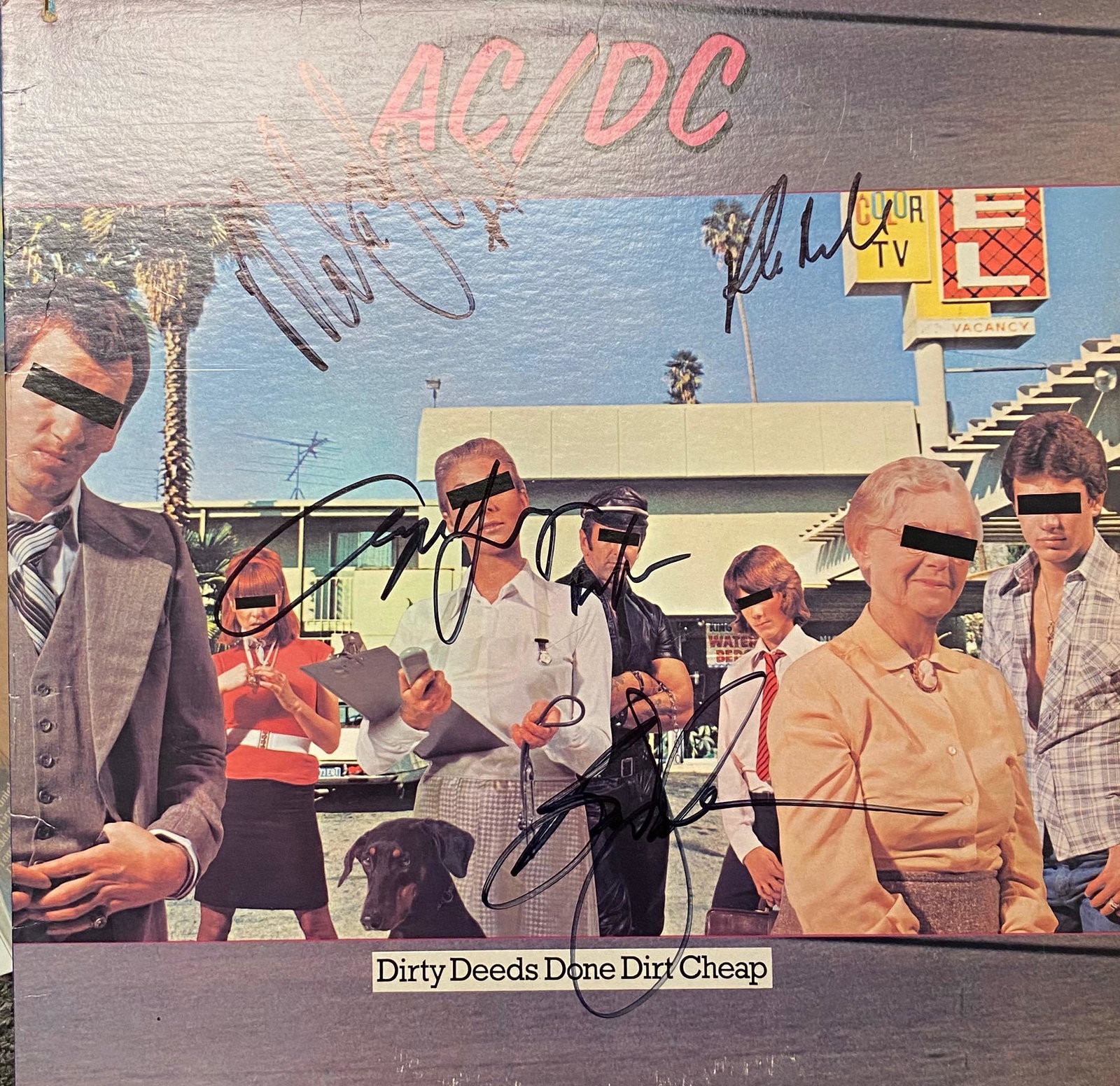 AC/DC Autographed ALBUM BRIAN MALCOLM ANGUS PHIL: Each item comes with a COA from us. Ask any and all questions before bidding. All framed items take 2 weeks for framing. We ship everyday. Once items is paid items usually ship within 4 days of paymen