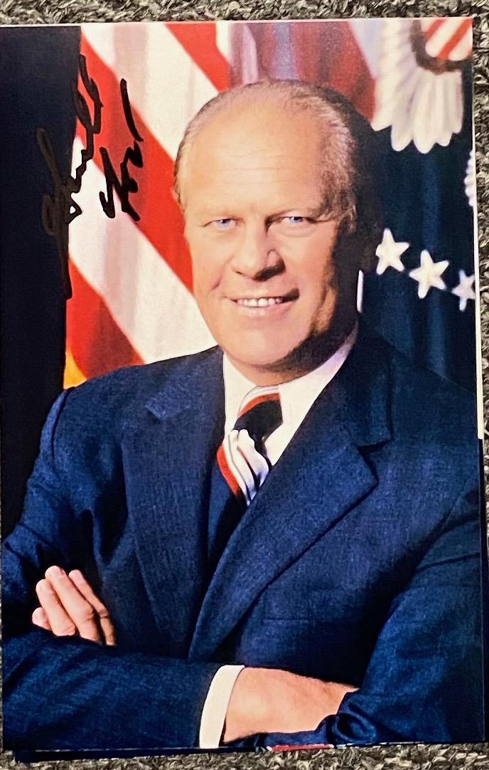 Gerald Ford Autographed 4x6 Photo (1 of 1)