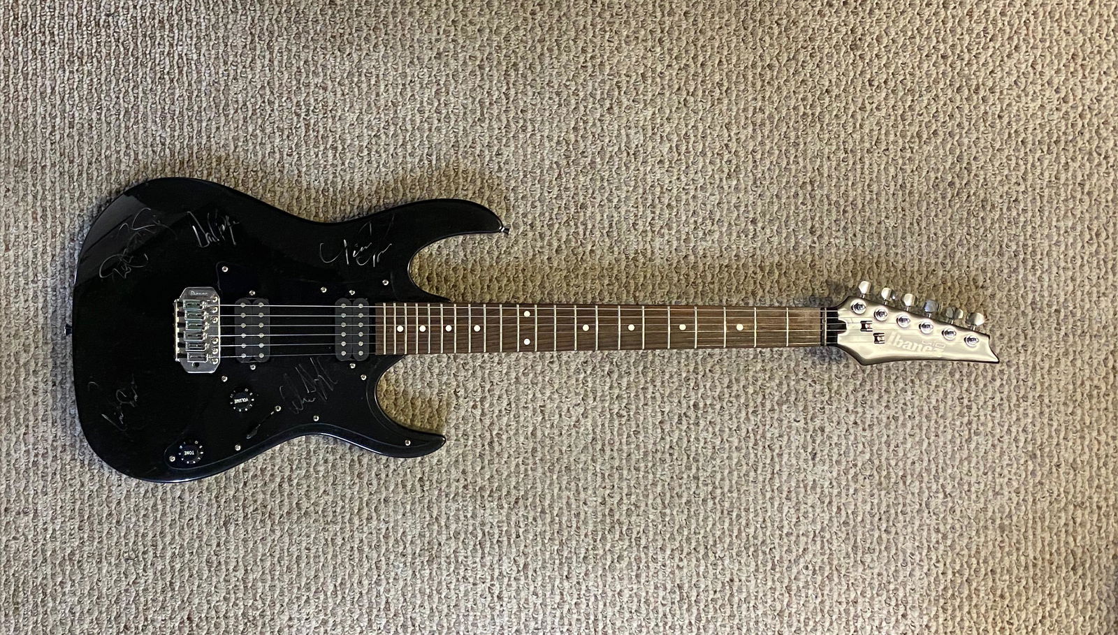 Bon Jovi Autograpphed Guitar (1 of 1)
