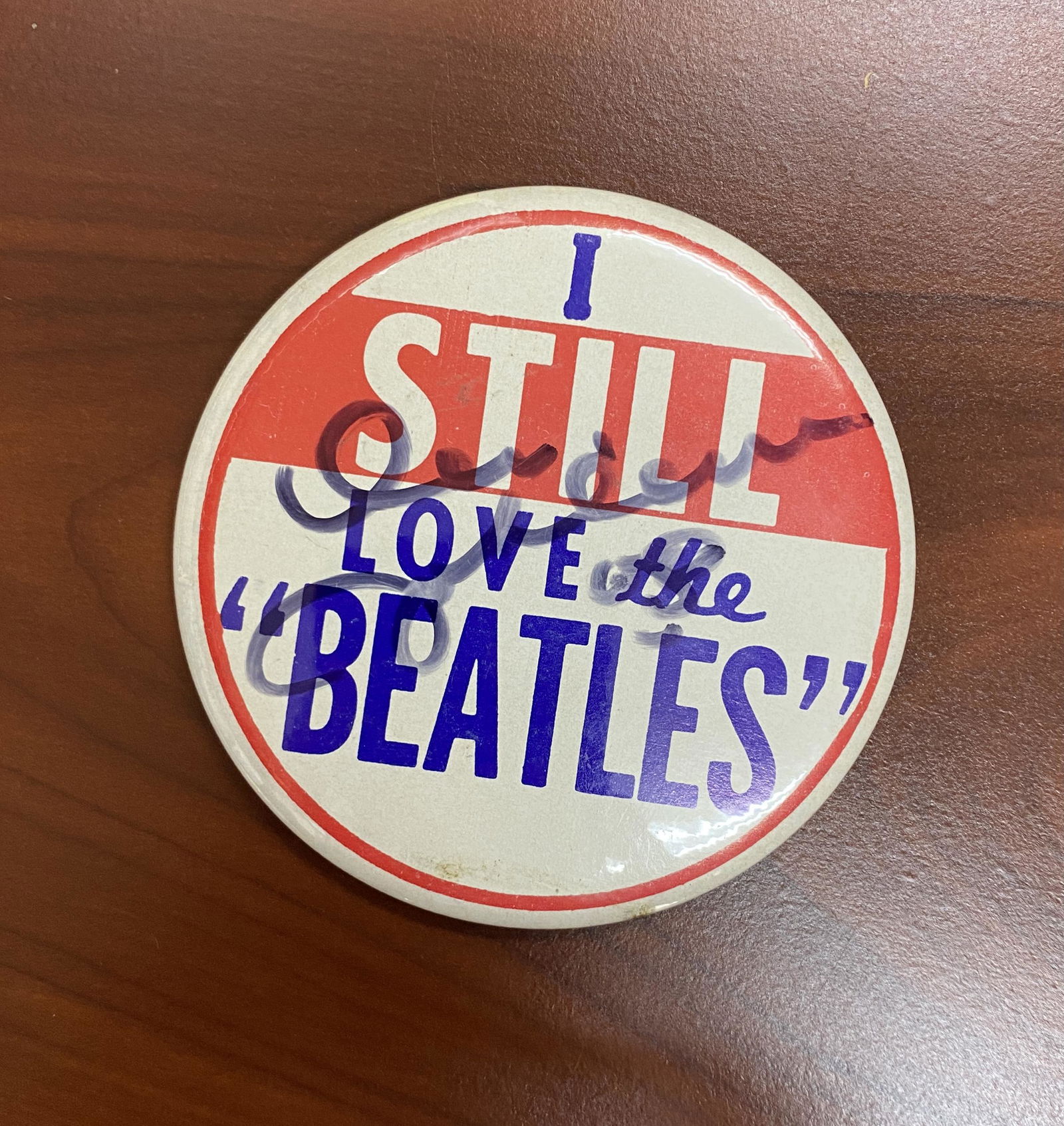John Lennon Autographed Vintage Beatles Pin! Check this (1 of 1)