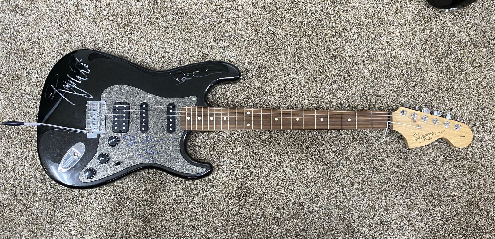 Pink Floyd Autographed Guitar WATERS GILMOUR WRIGHT (1 of 1)