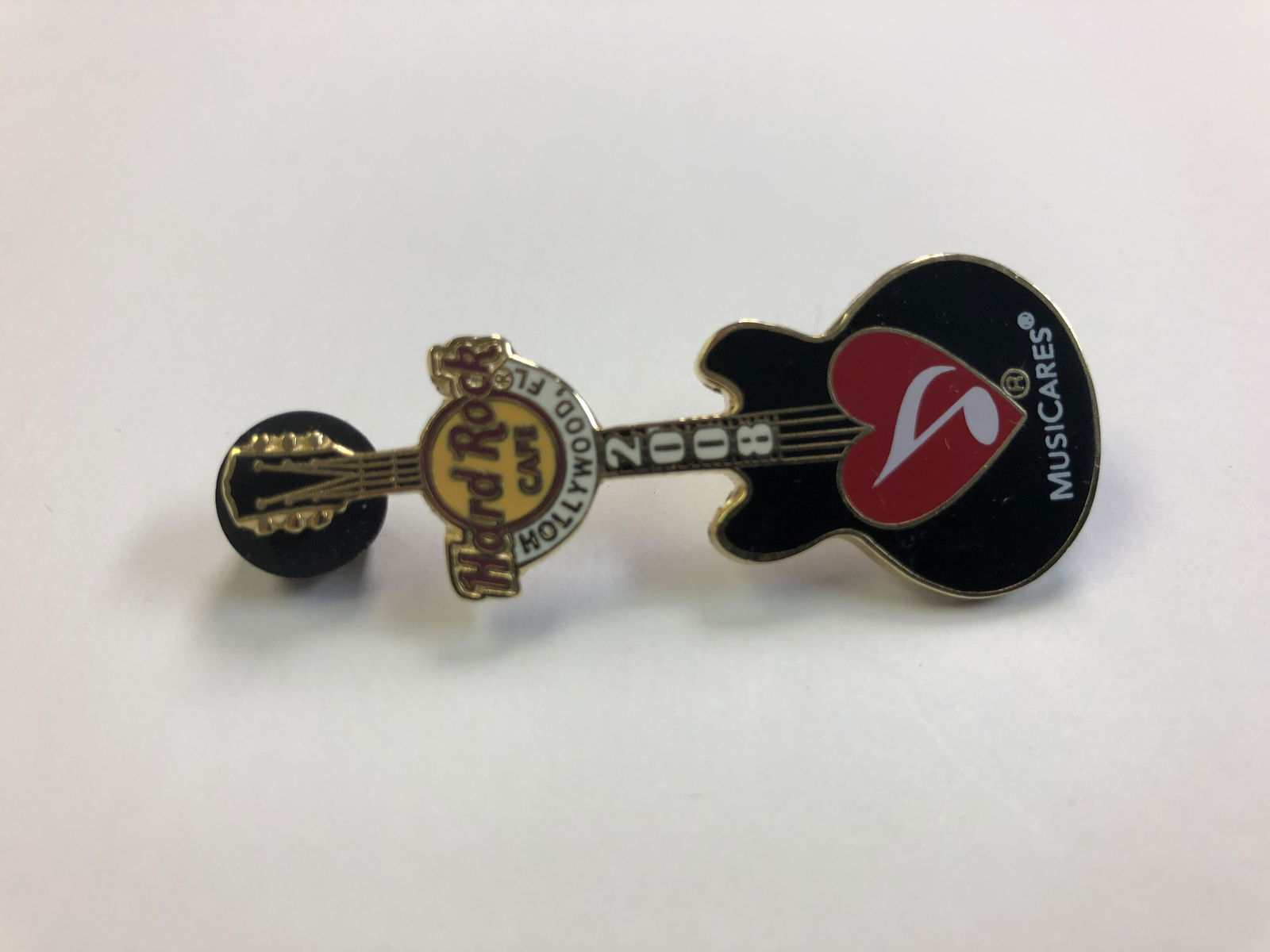Hard Rock Cafe Hollywood Fl 2008 Music Cares Guitar Pin (1 of 1)