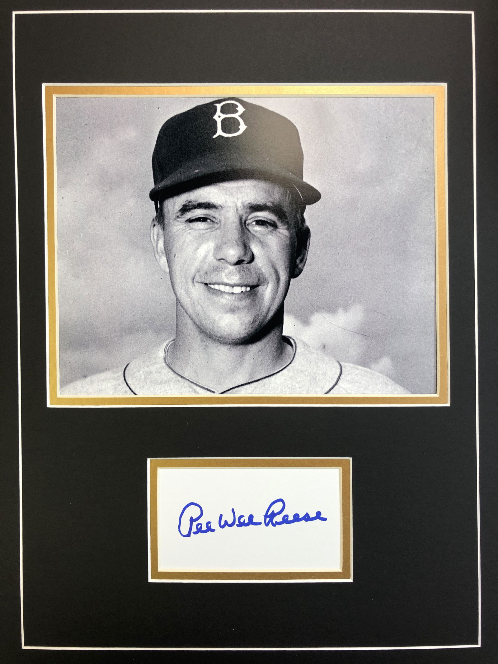 Pee Wee Reese Autograph In Matted Display (1 of 1)