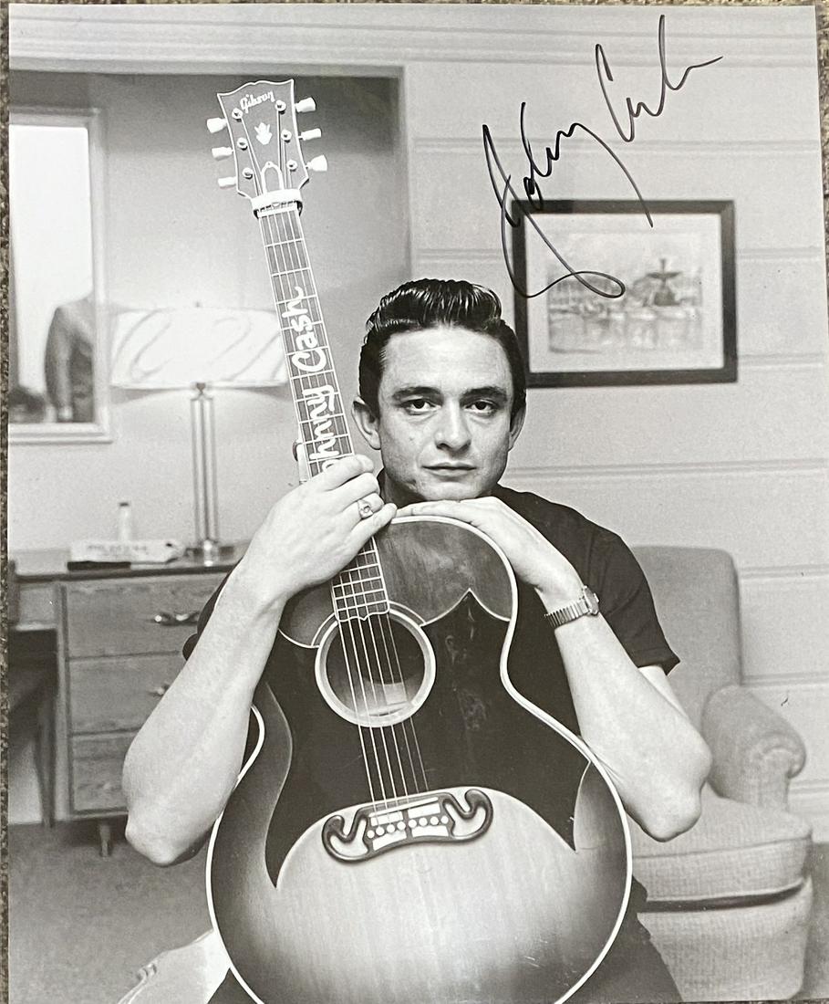 Johnny Cash Autographed 16X20 Photo (1 of 1)