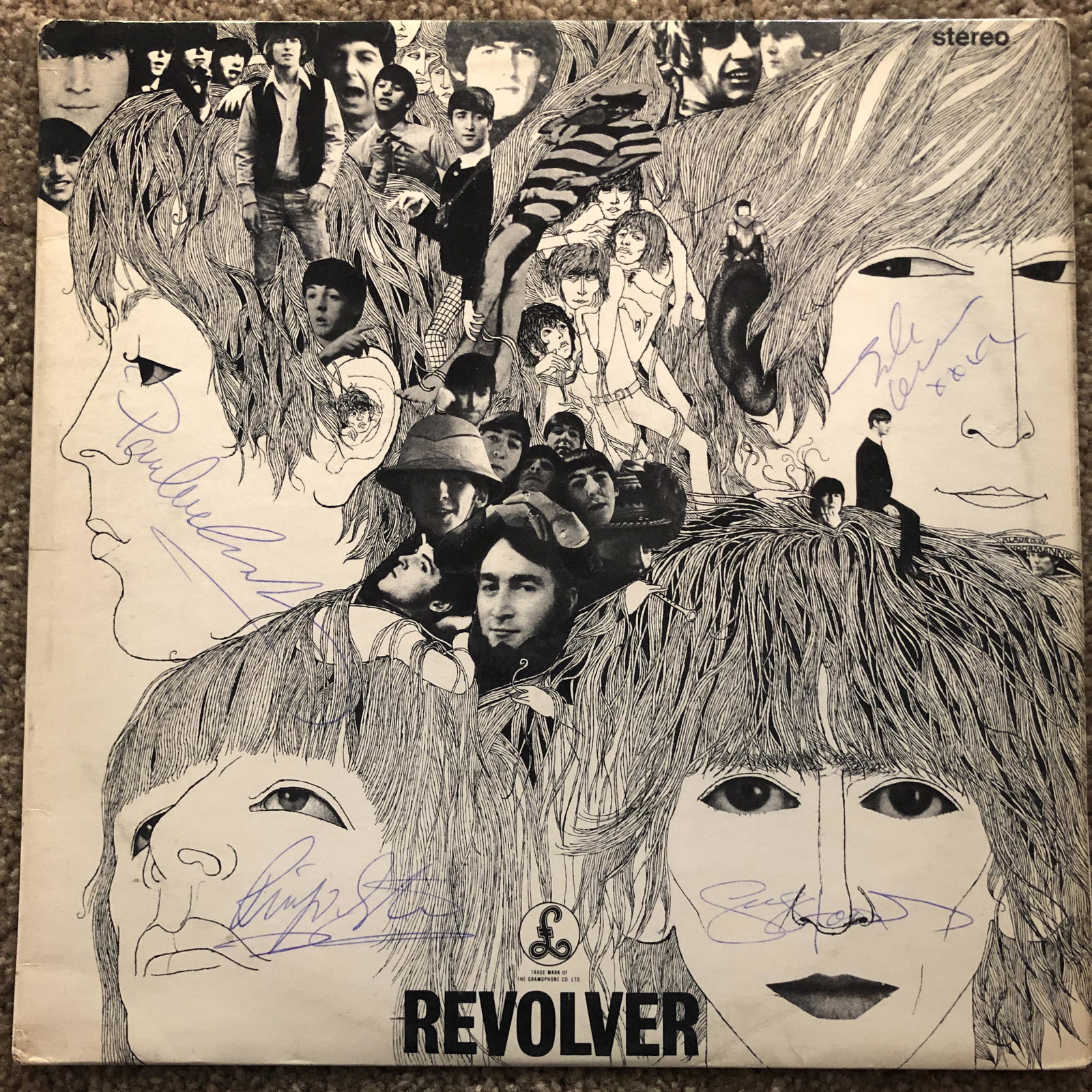 BEATLES AUTOGRAPHED ALBUM COVER (1 of 1)