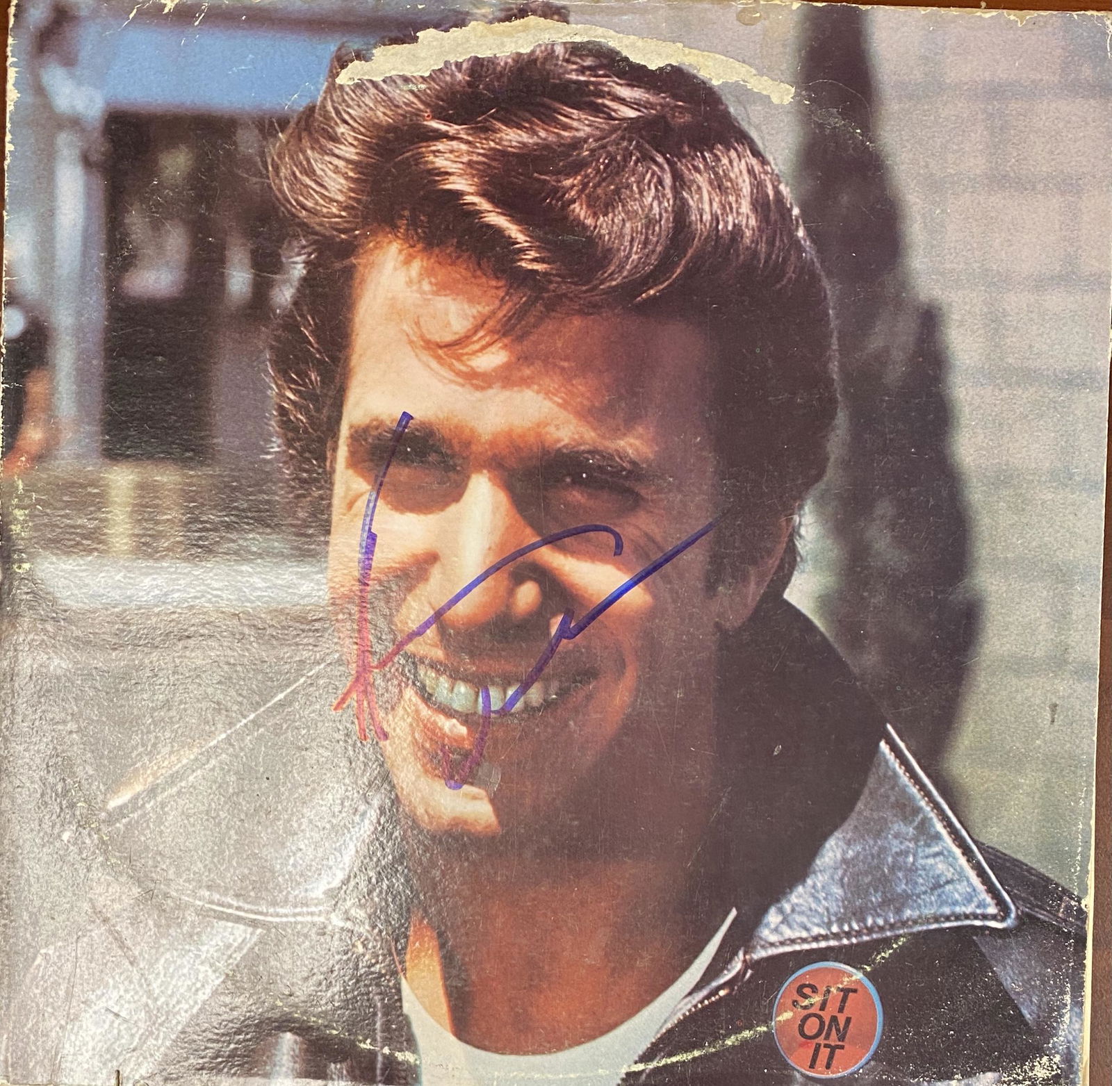 HENRY WINKLER AUTOGRAPHED ALBUM (1 of 1)