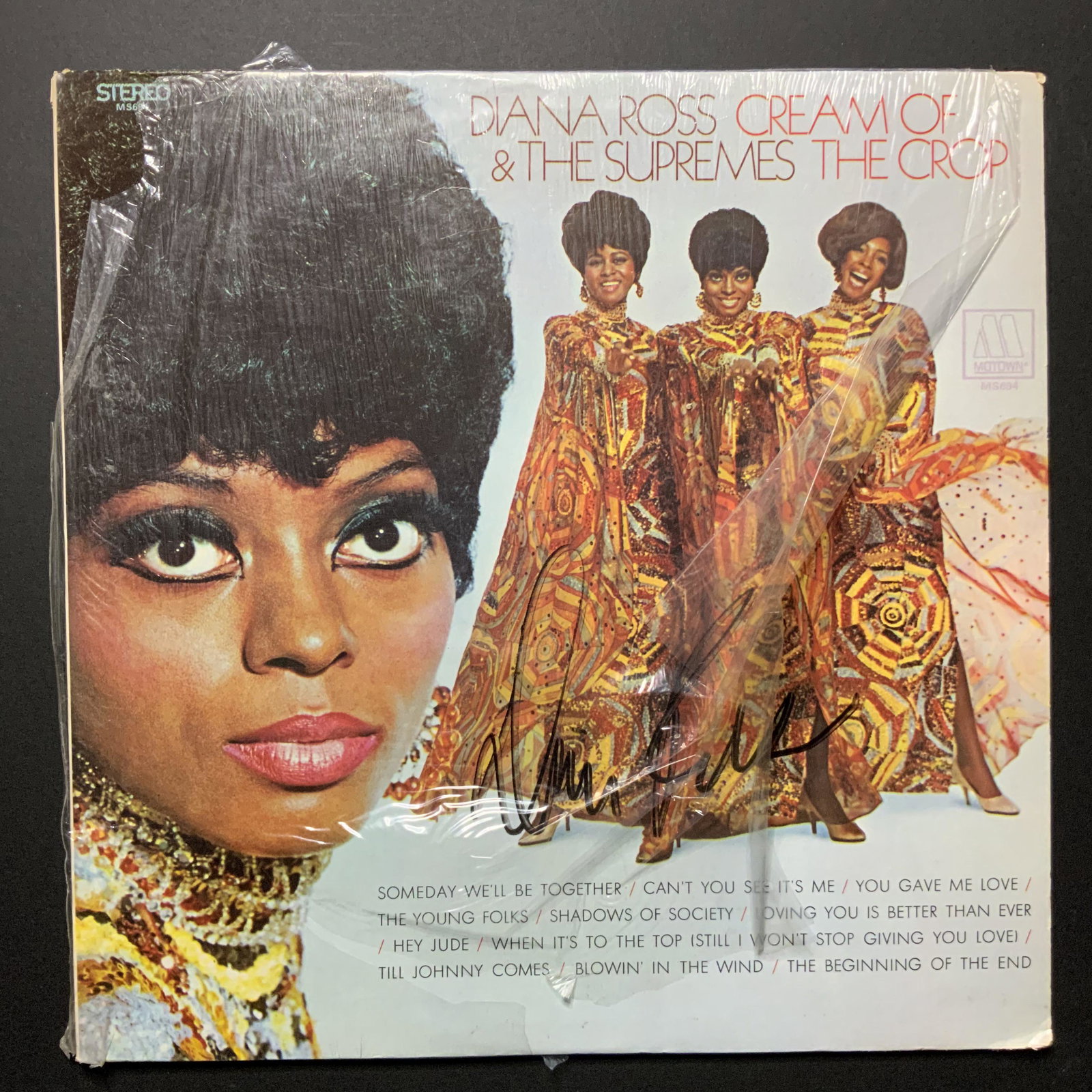 Diana Ross Autographed Album Cover Only: Ask any and all questions before bidding. All framed items take 2 weeks for framing. We ship every day. Once invoice is paid items usually ship within 4 days of payment, unless it is a framed item. So