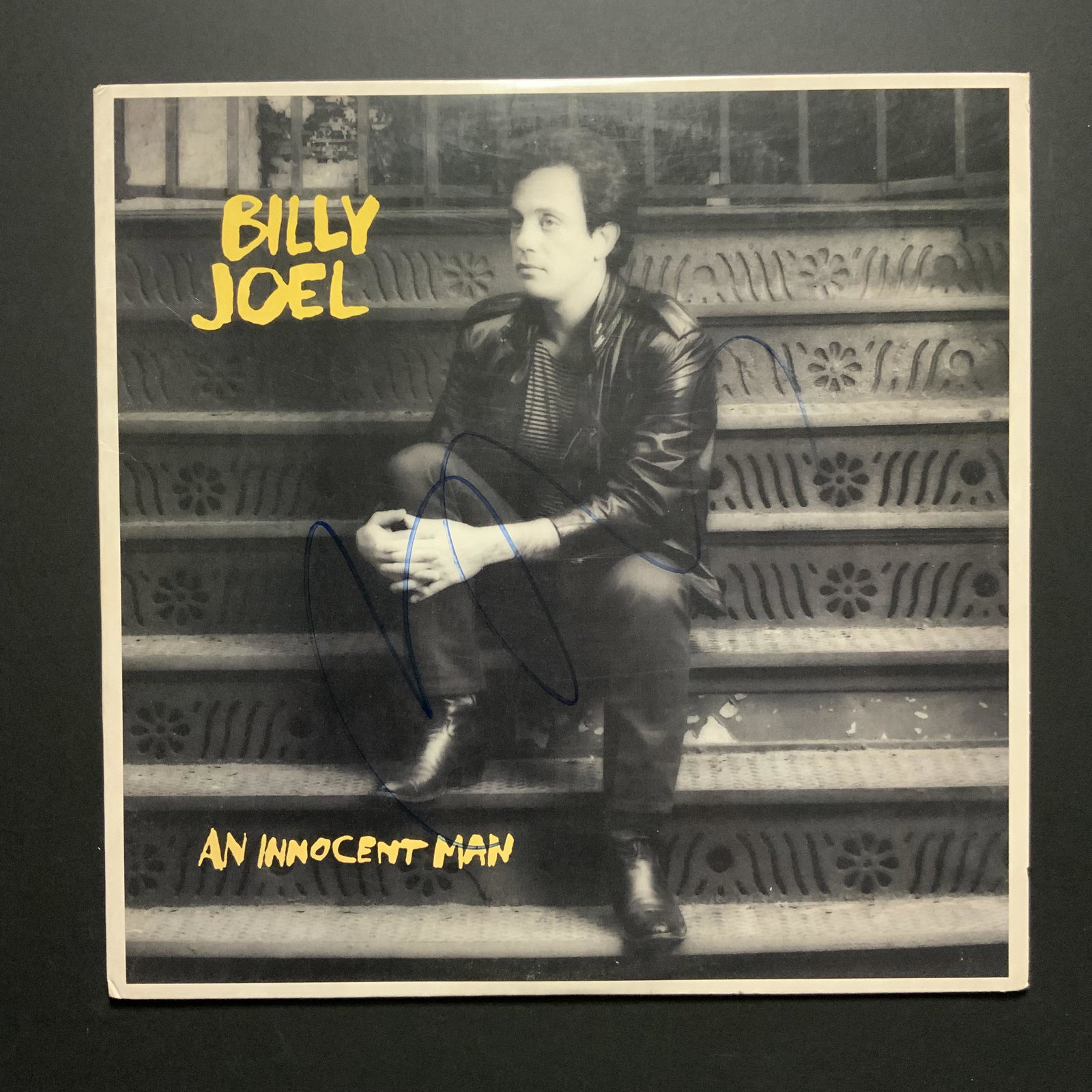 Billy Joel Autographed Album Cover Only: Ask any and all questions before bidding. All framed items take 2 weeks for framing. We ship every day. Once invoice is paid items usually ship within 4 days of payment, unless it is a framed item. So