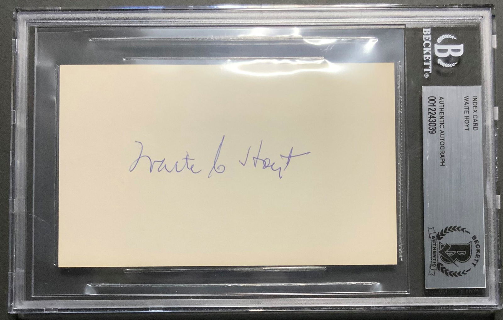 Waite Hoyt Beckett Authenticated Autograph (1 of 1)