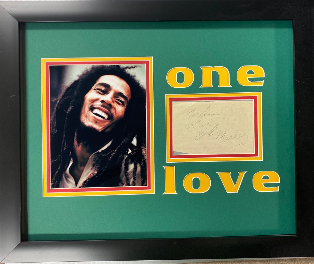 BOB MARLEY ONE LOVE AUTOGRAPHED DISPLAY (1 of 1)