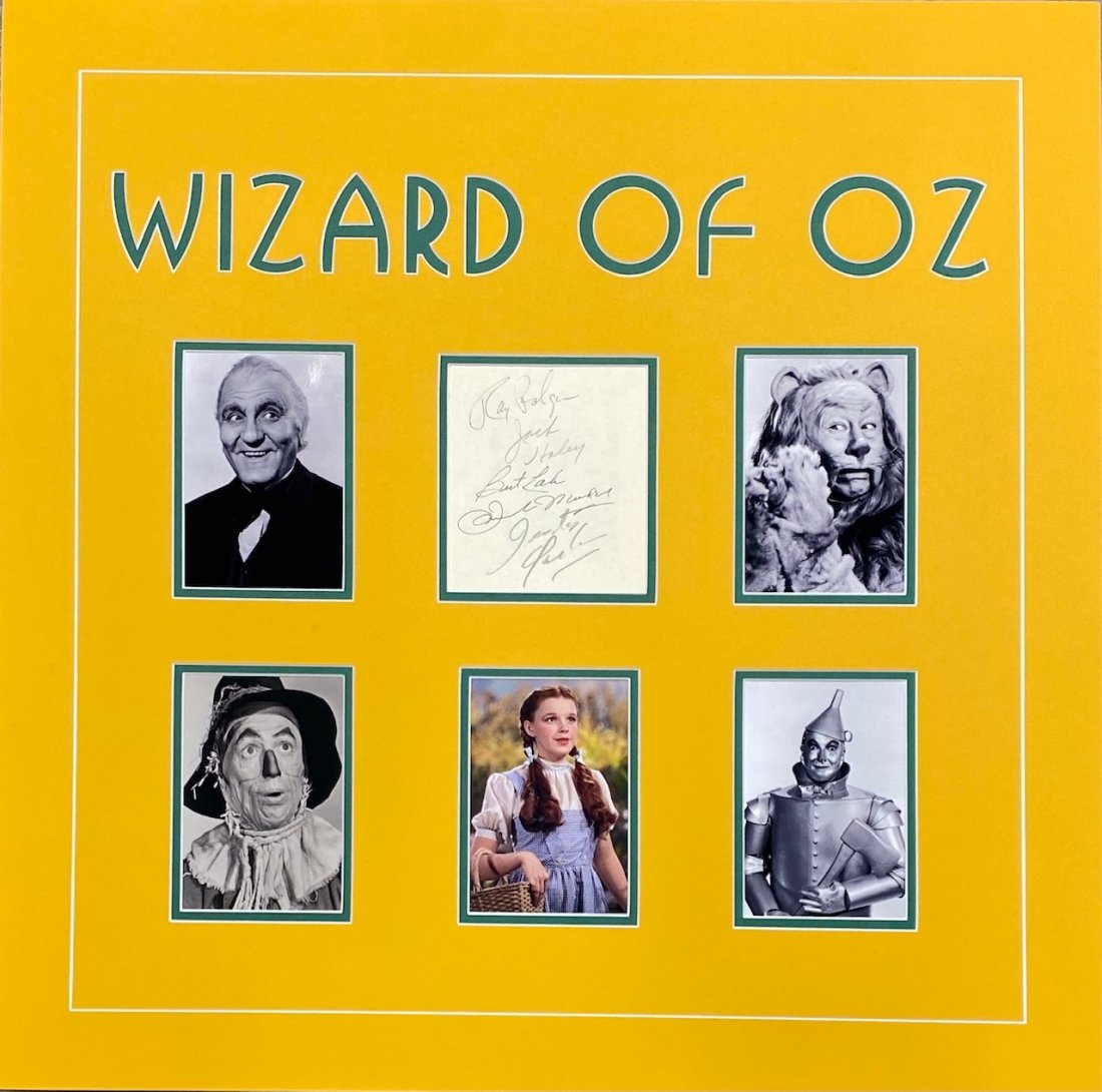 WIZARD OD OZ AUTOGRAPHED DISPLAY GARLAND LAHR (1 of 1)