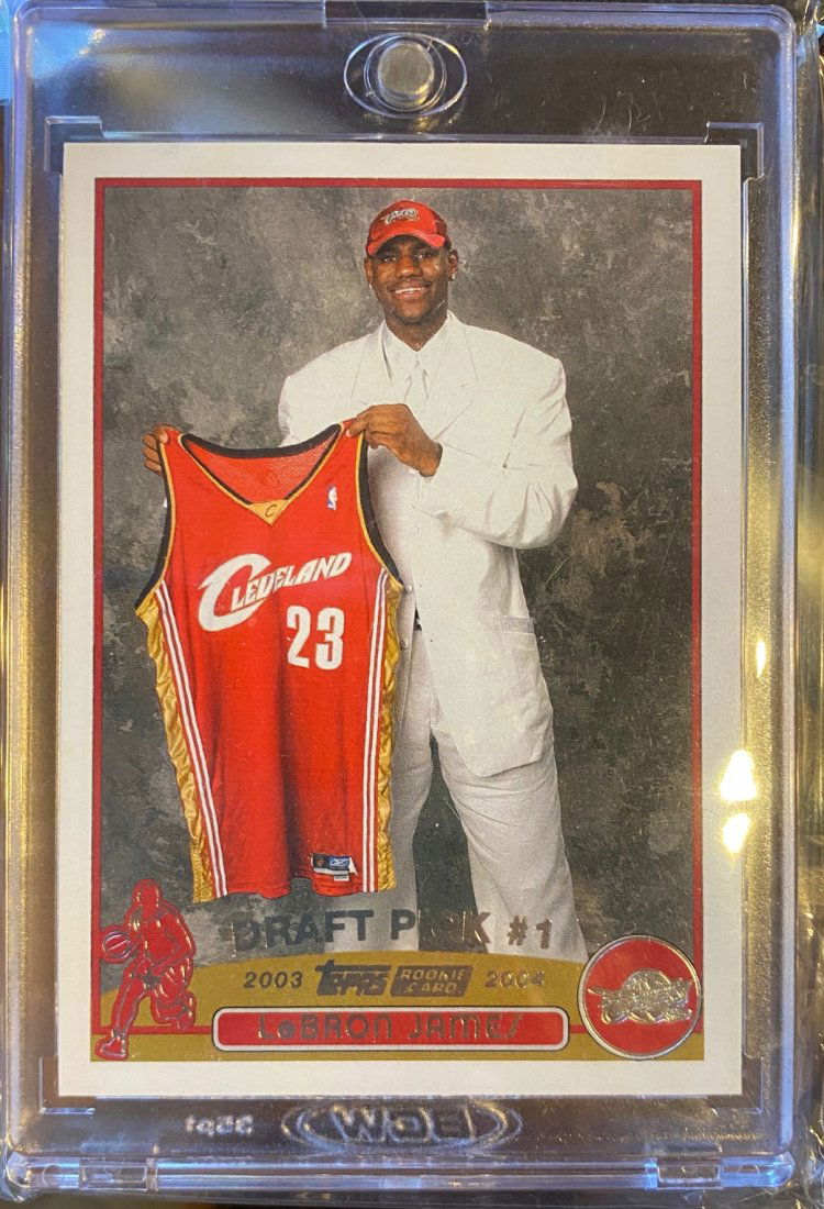 2003 TOPPS LEBRON JAMES ROOKIE CARD #221 NICE SHAPE (1 of 1)