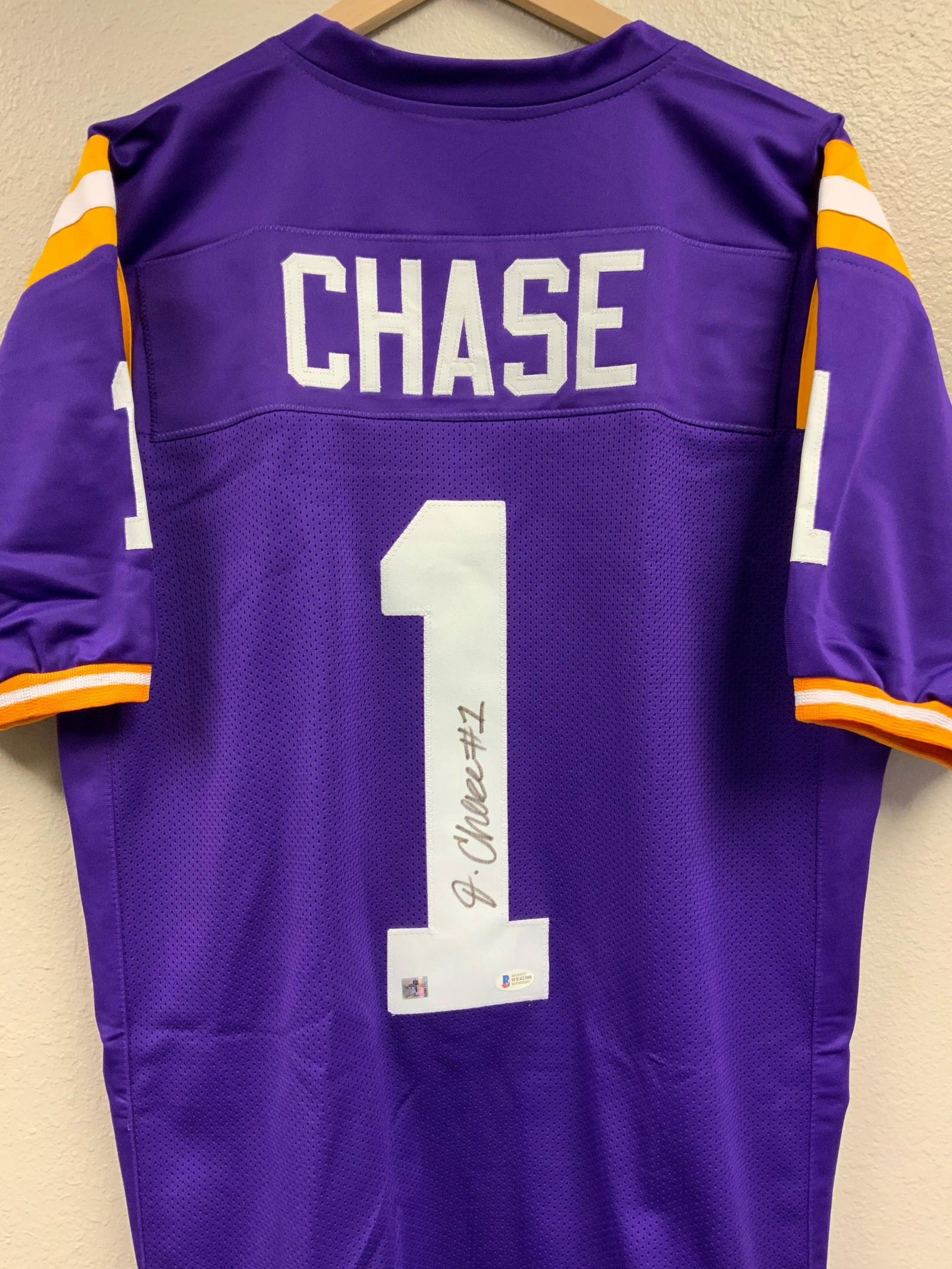 J'Marr Chase Autographed Beckett Authenticated Jersey (1 of 1)