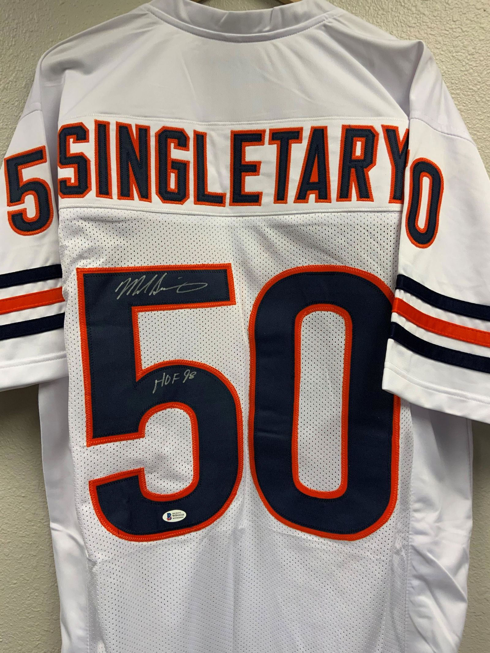 Mike Singletary Autographed Beckett Authenticated (1 of 1)